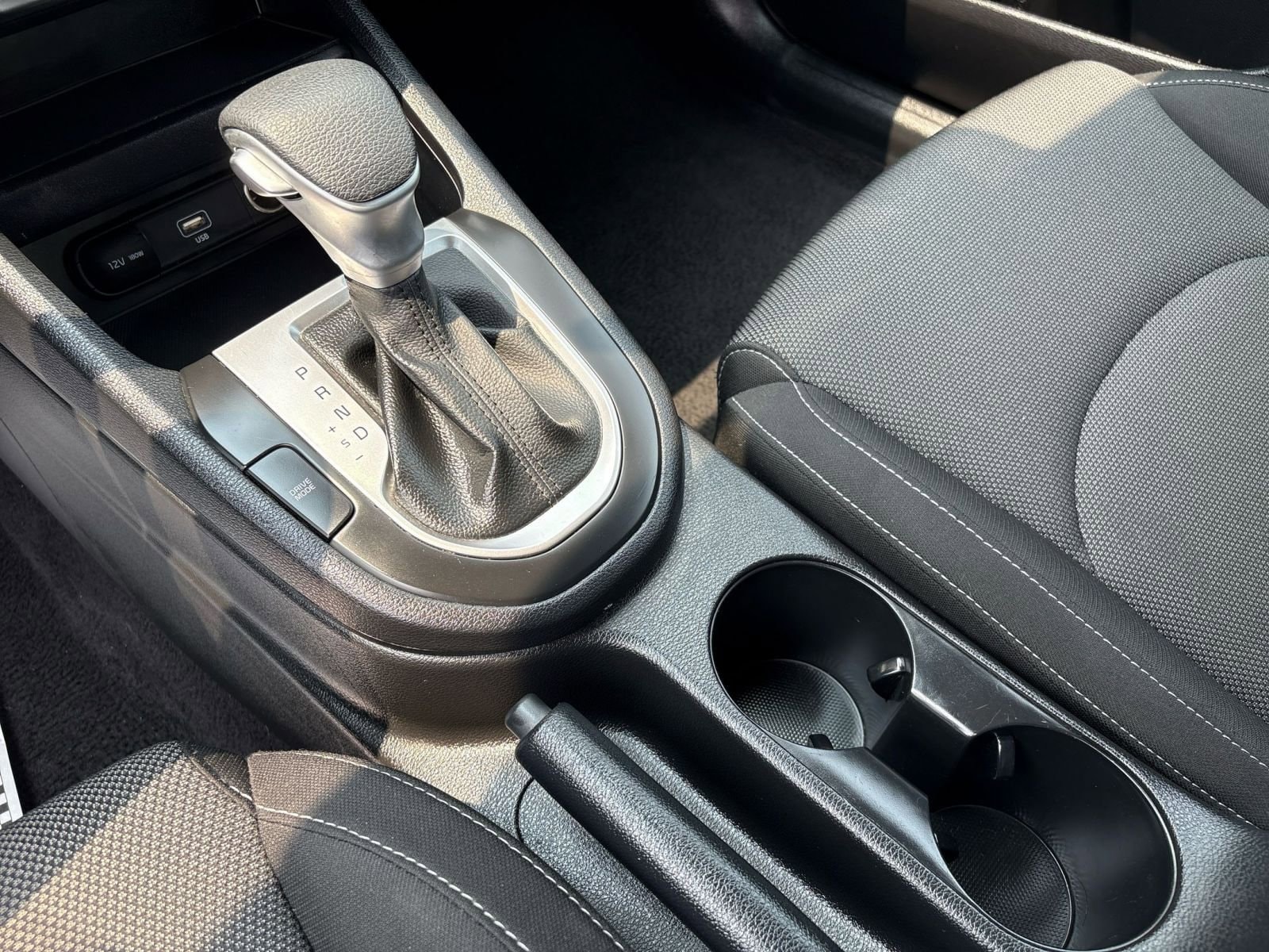 2023 Kia Forte LXS 29
