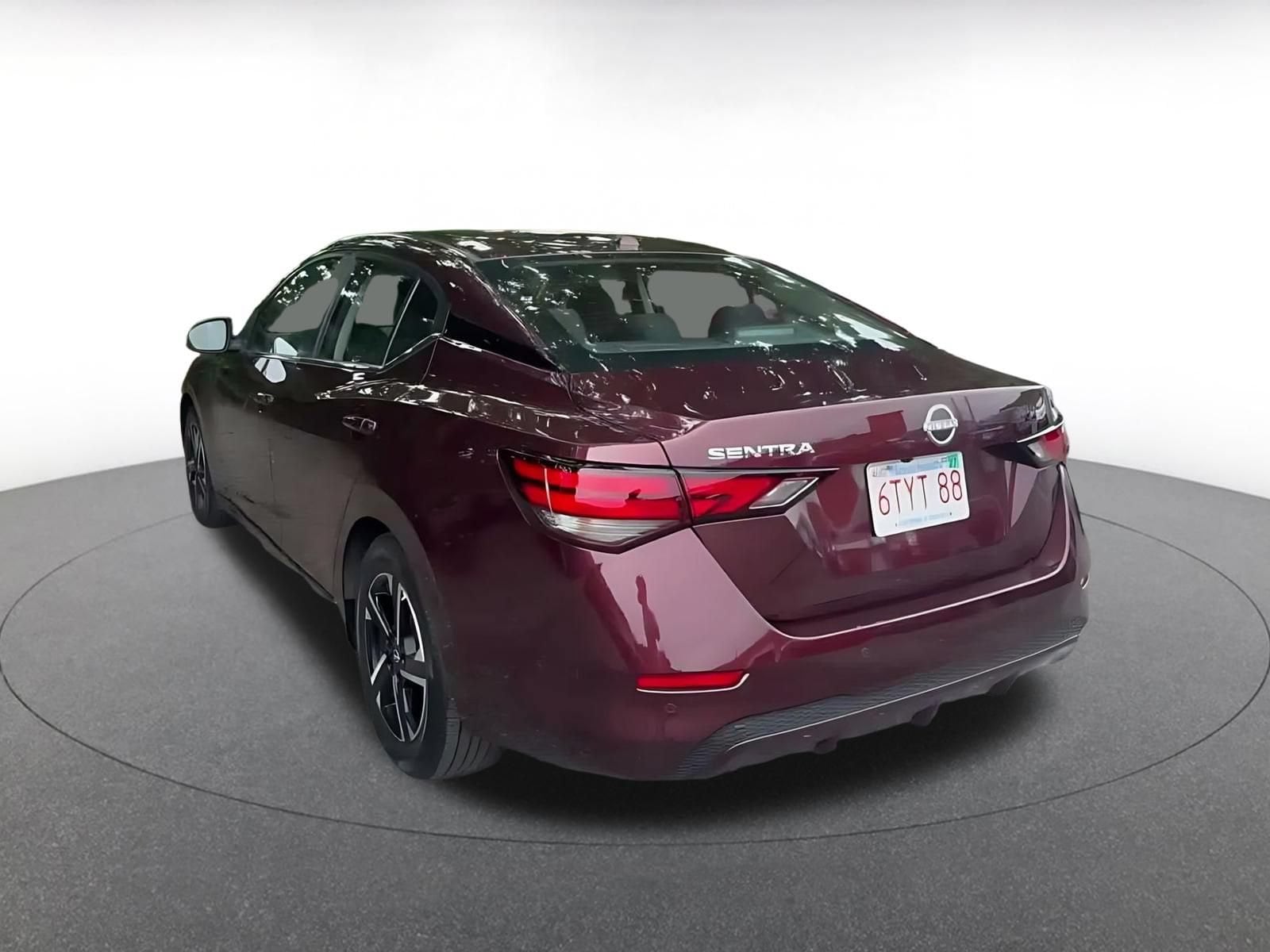 Thumbnail: 2025 Nissan Sentra - 10