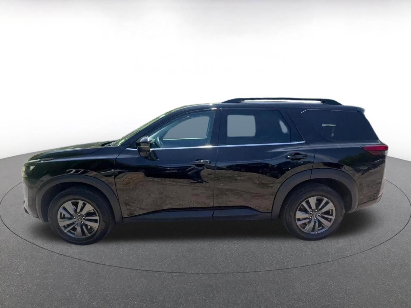 Thumbnail: 2025 Nissan Pathfinder - 9