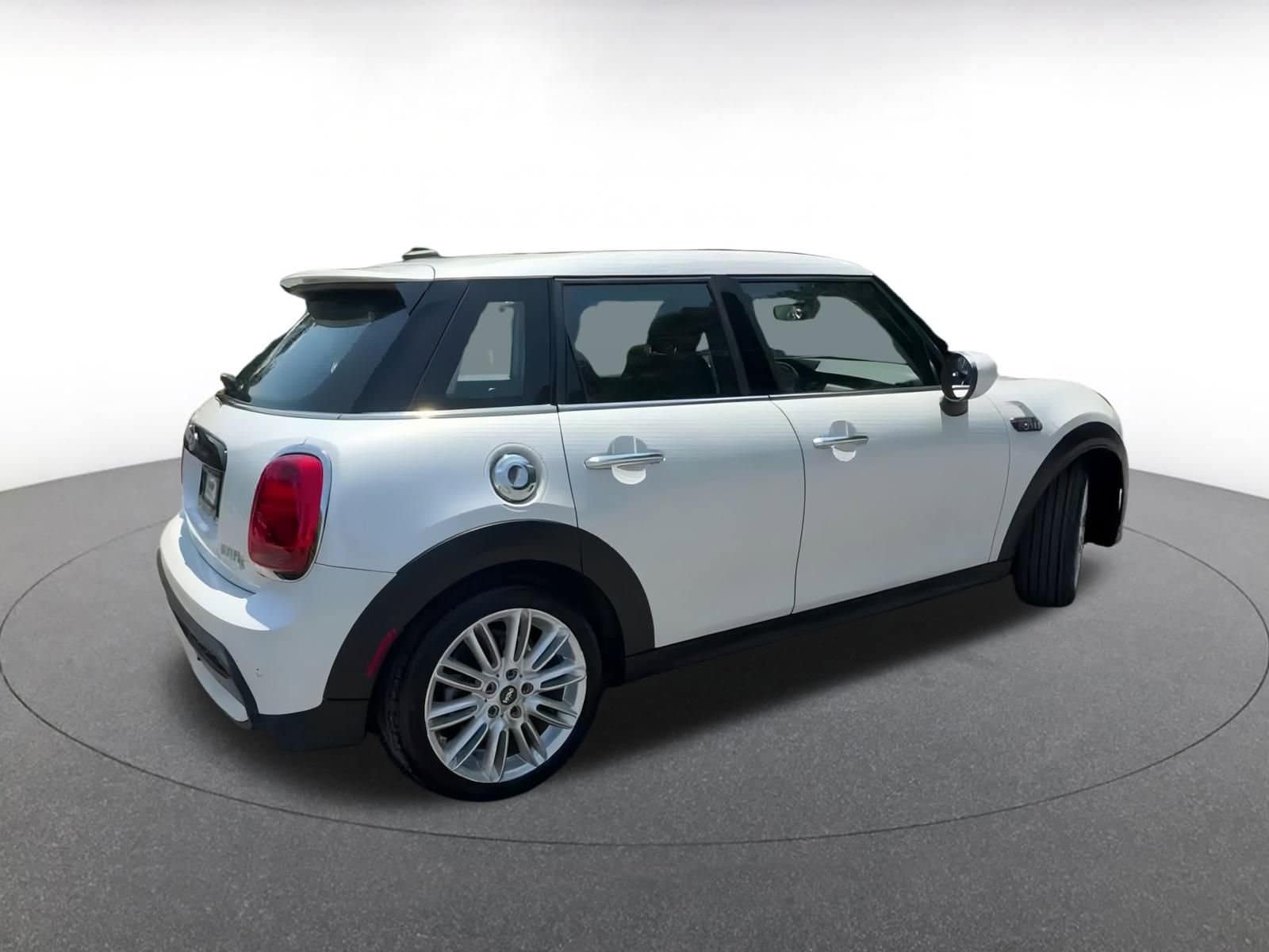 Thumbnail: 2024 MINI Cooper Hardtop - 13