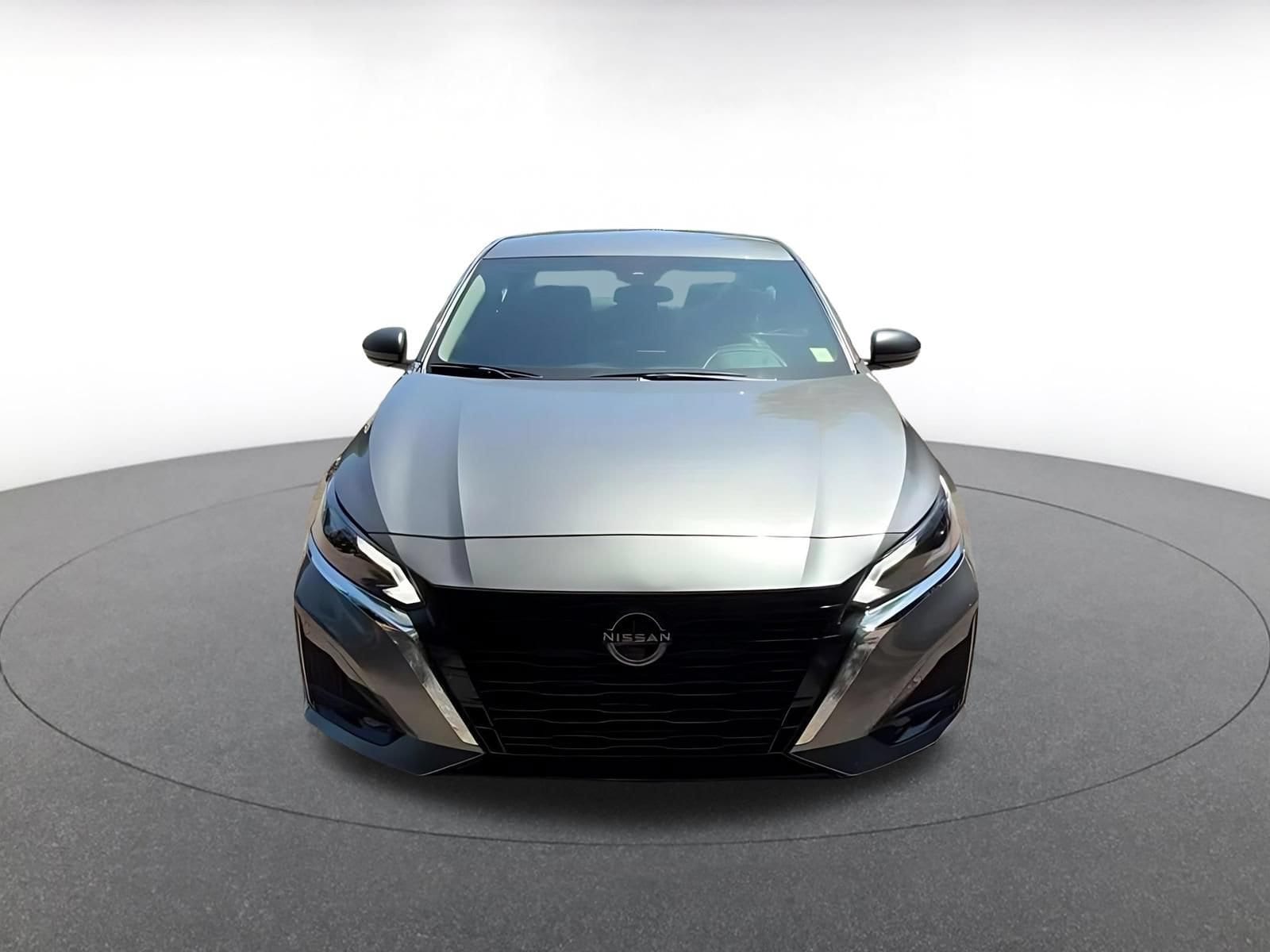 Thumbnail: 2025 Nissan Altima - 4