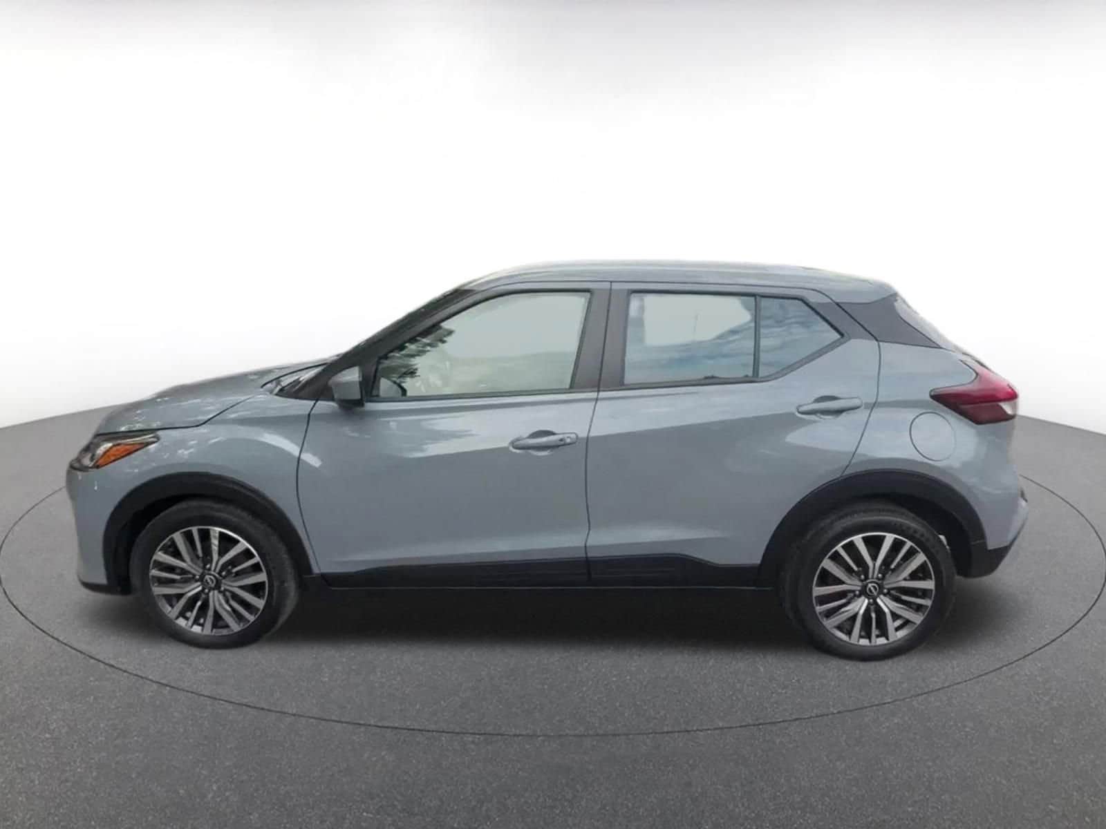 Thumbnail: 2024 Nissan Kicks - 9