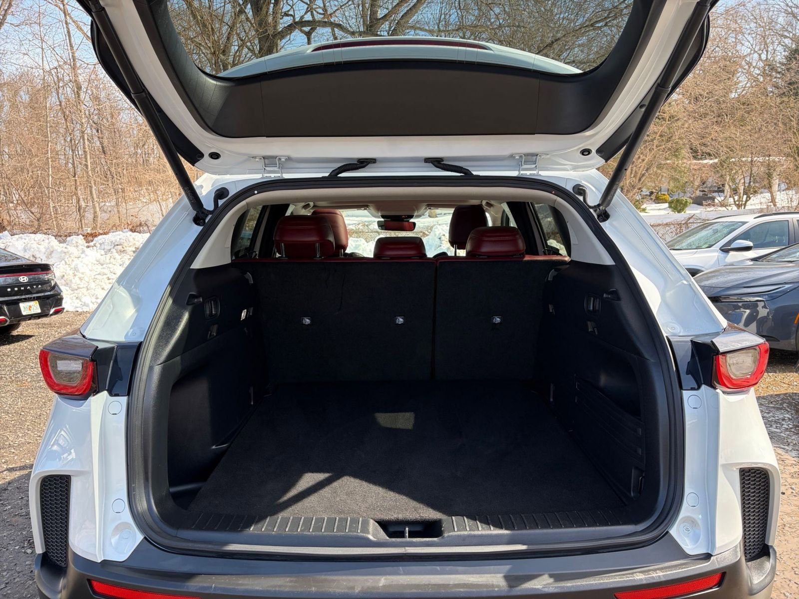 Thumbnail: 2025 Mazda CX-50 - 33