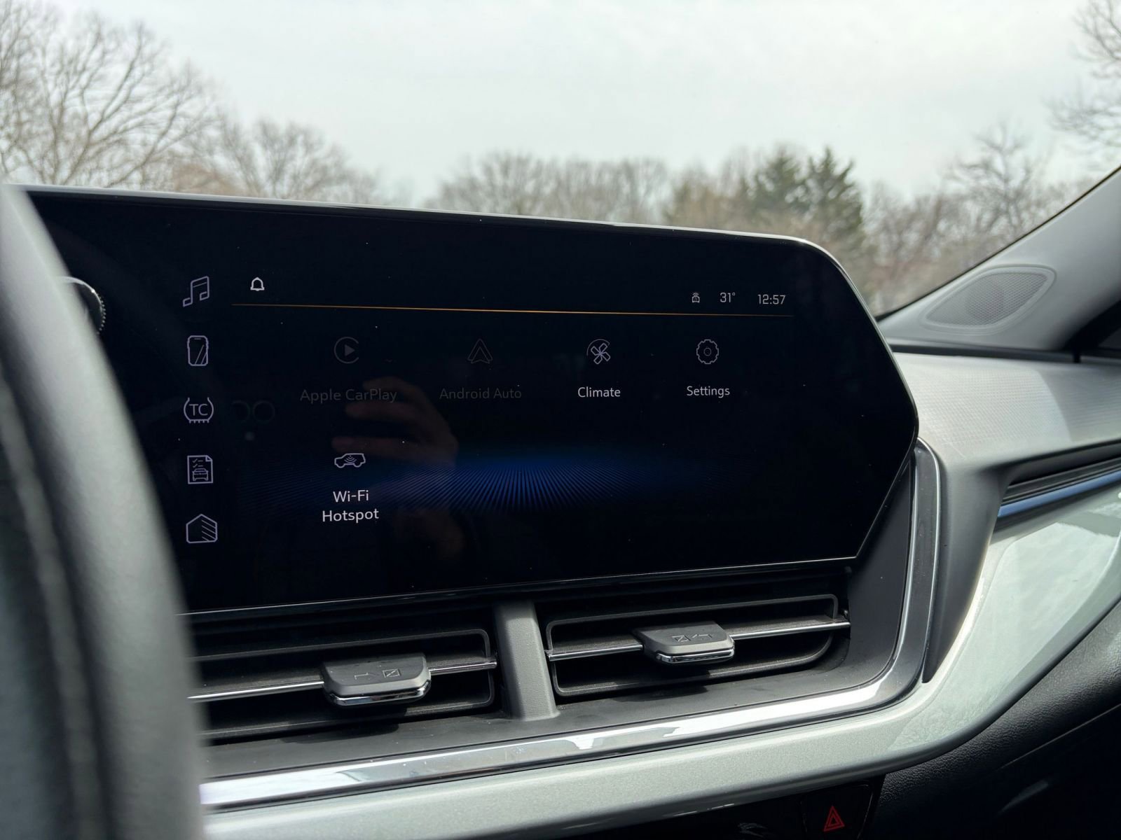 Thumbnail: 2025 Chevrolet Trax - 17