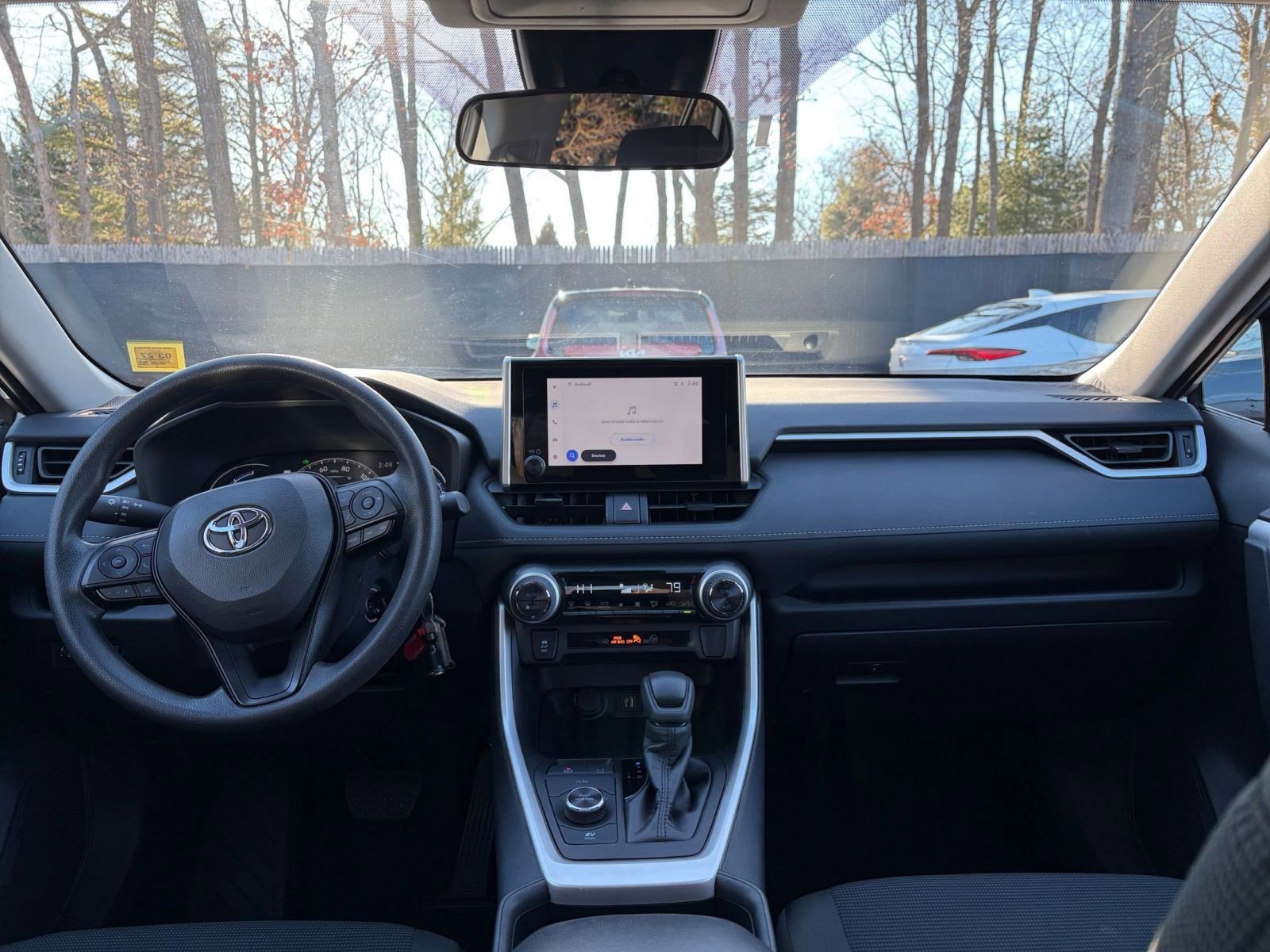 Thumbnail: 2025 Toyota RAV4 - 32