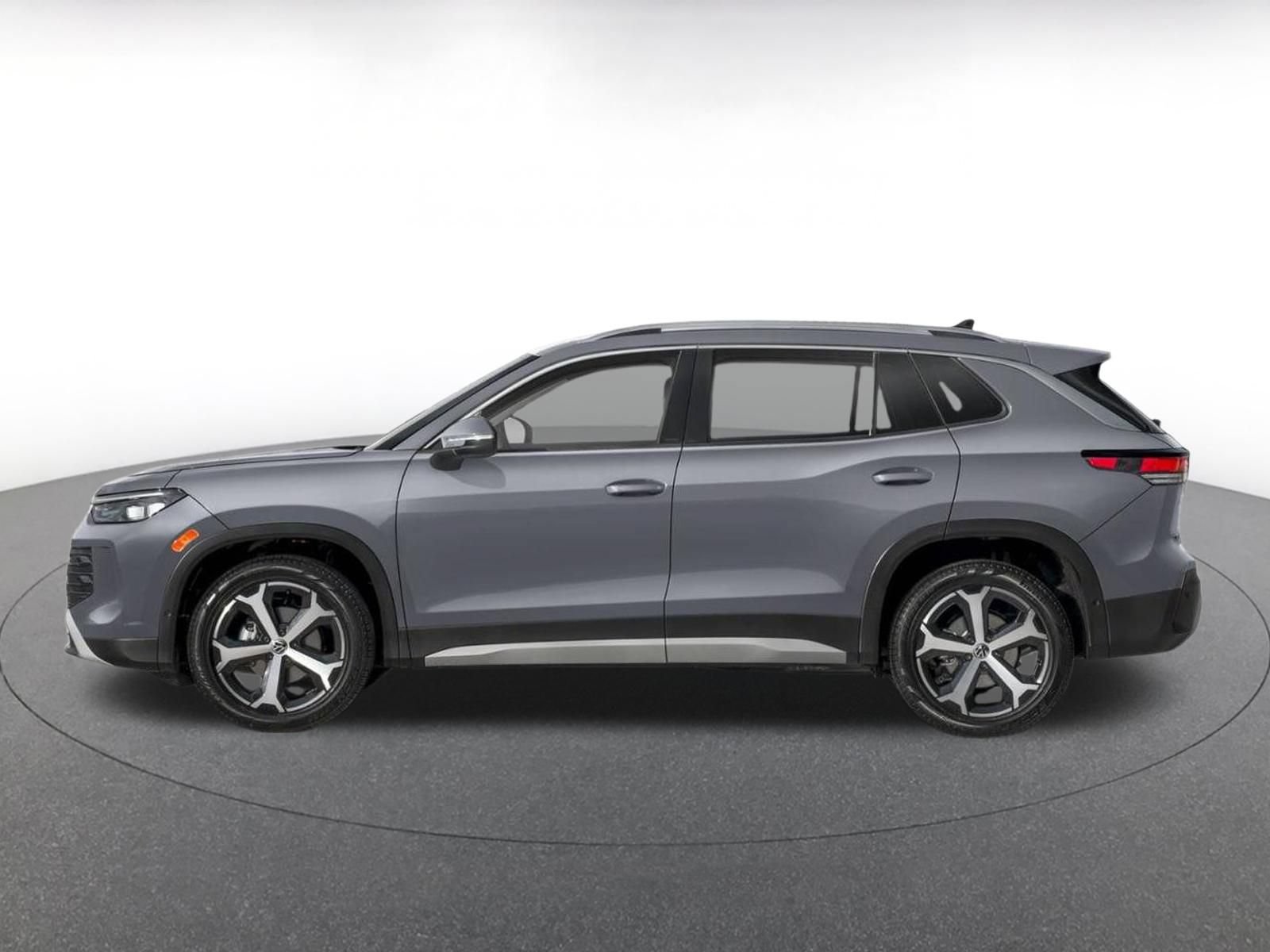 Thumbnail: 2026 Volkswagen Tiguan - 3