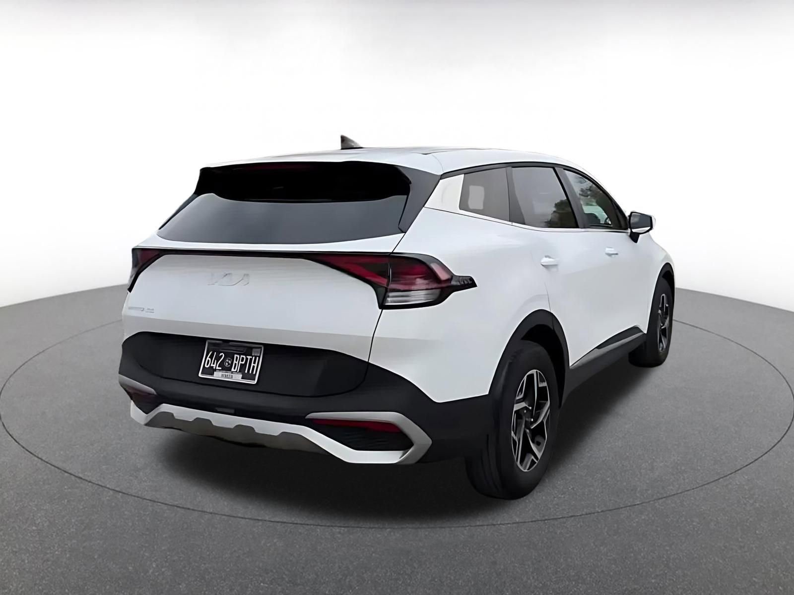 Thumbnail: 2025 Kia Sportage - 12