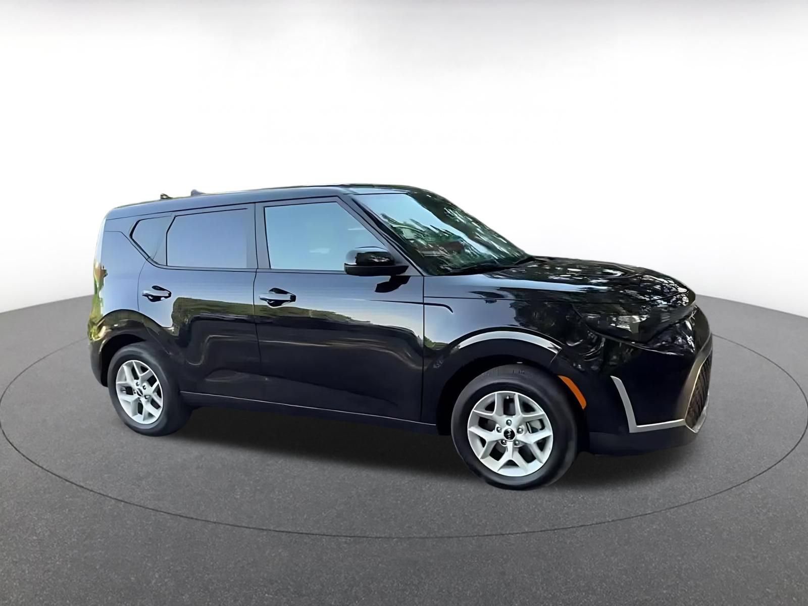 Thumbnail: 2025 Kia Soul - 2