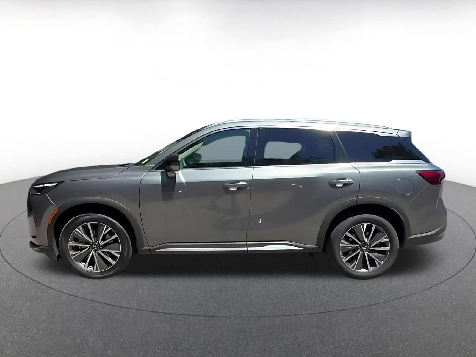 Thumbnail: 2026 INFINITI QX60 - 9