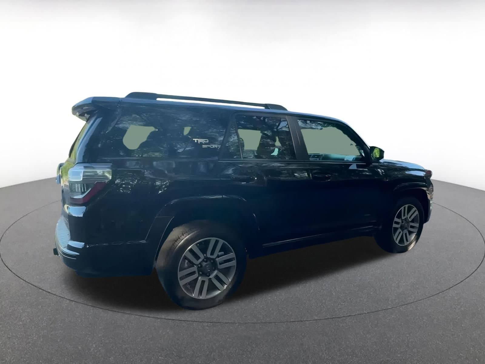 Thumbnail: 2024 Toyota 4Runner - 15