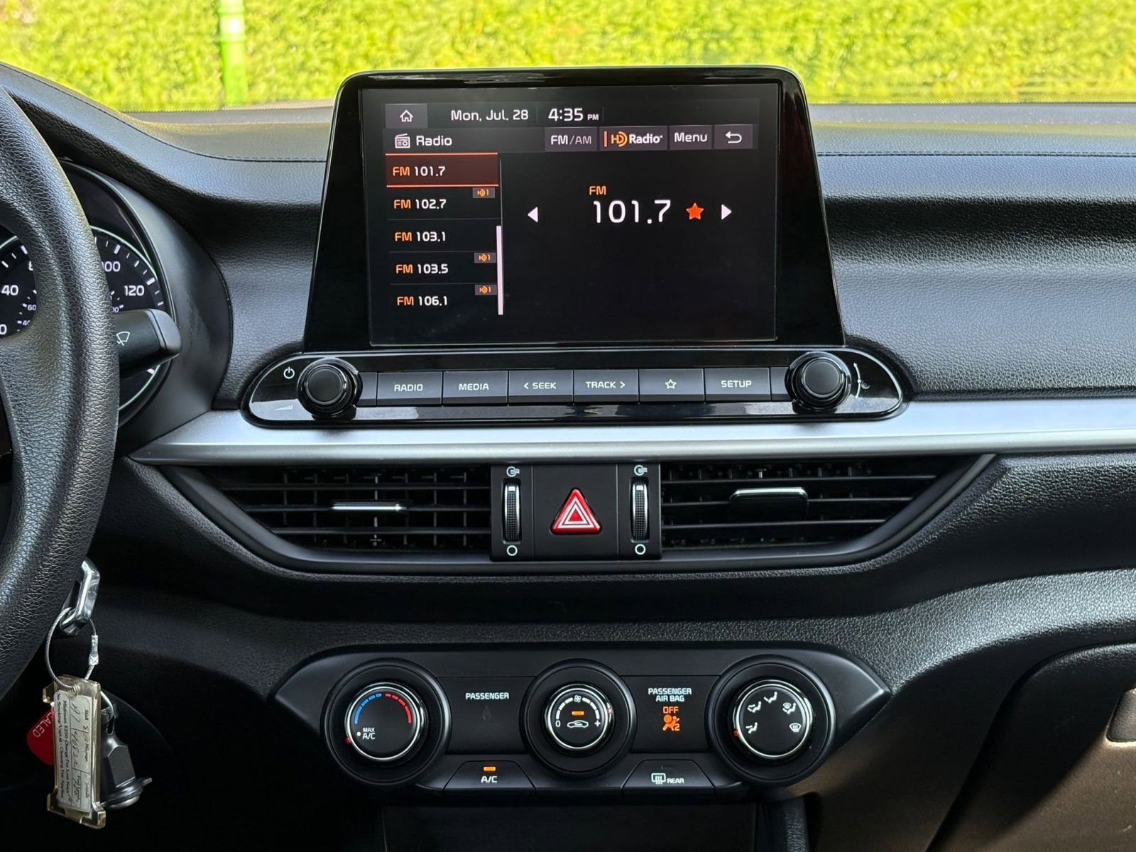 Thumbnail: 2023 Kia Forte - 18