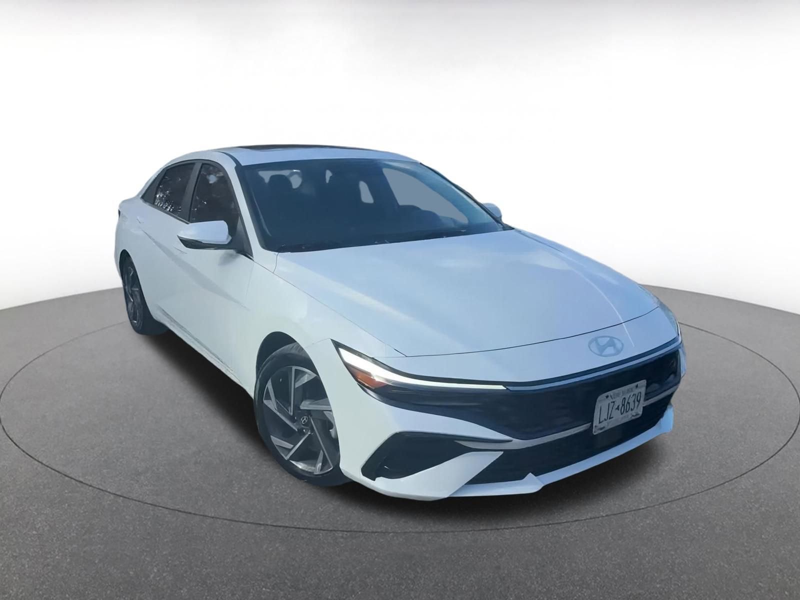 Thumbnail: 2025 Hyundai Elantra - 3