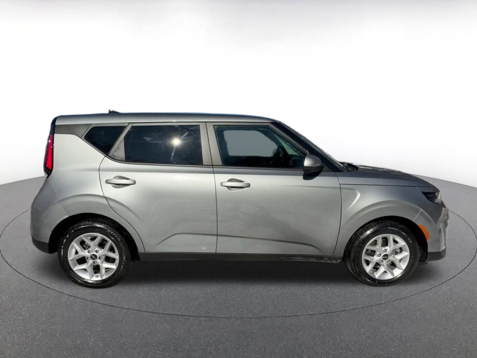 Thumbnail: 2025 Kia Soul - 16
