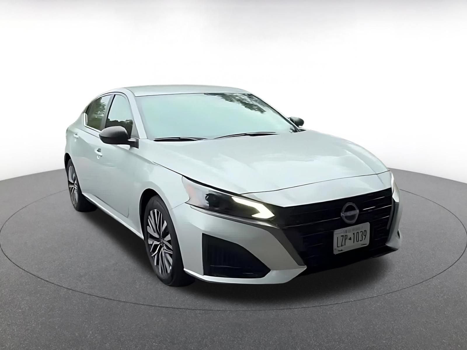 Thumbnail: 2026 Nissan Altima - 3