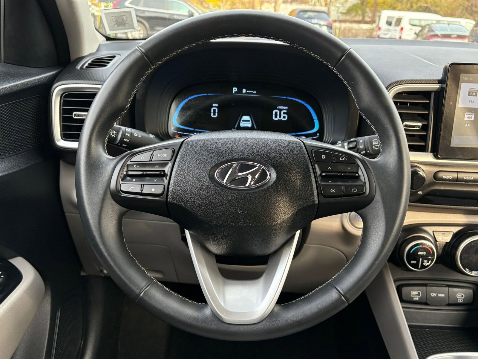 Thumbnail: 2025 Hyundai Venue - 25