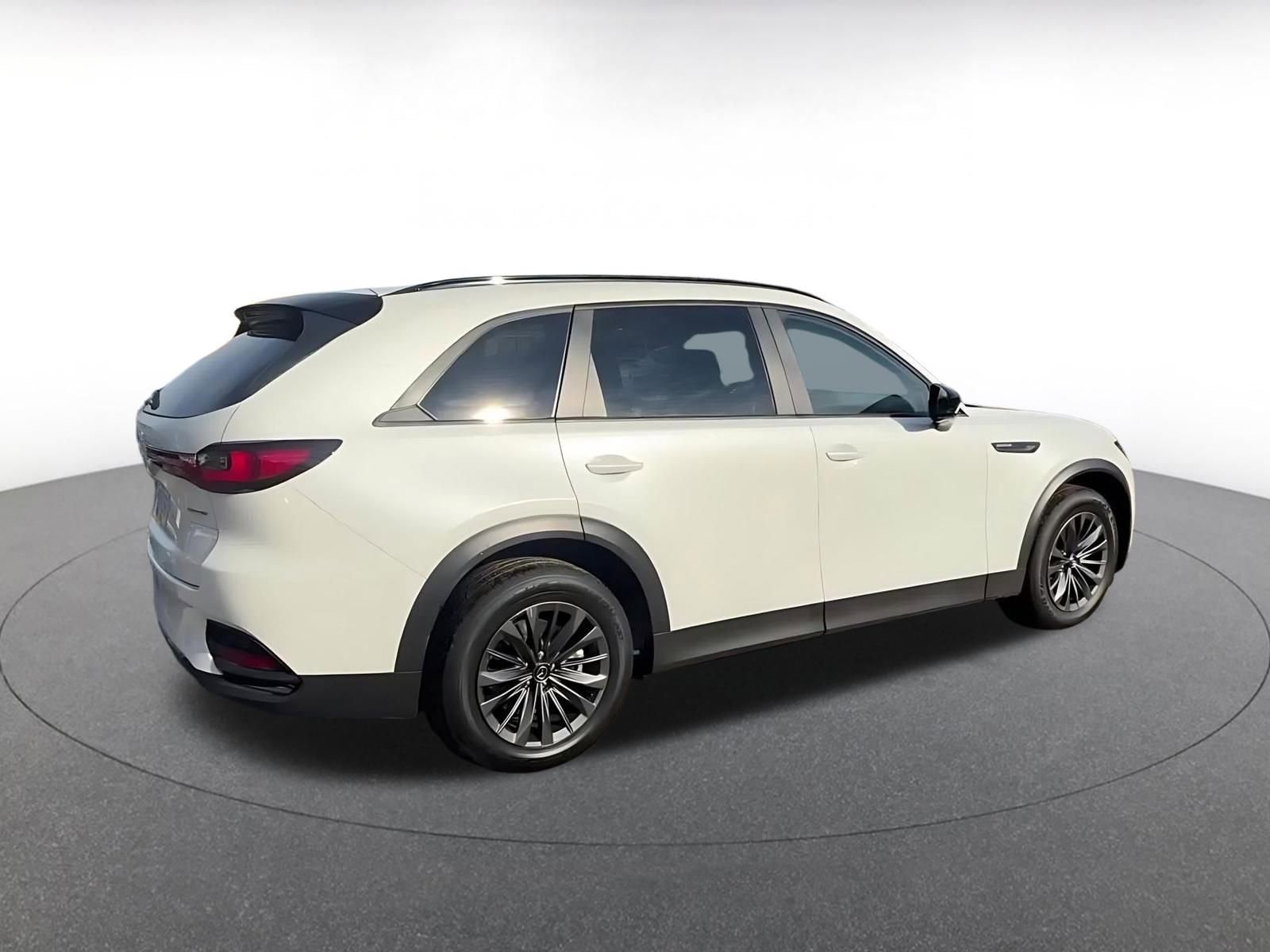 Thumbnail: 2025 Mazda CX-70 - 15