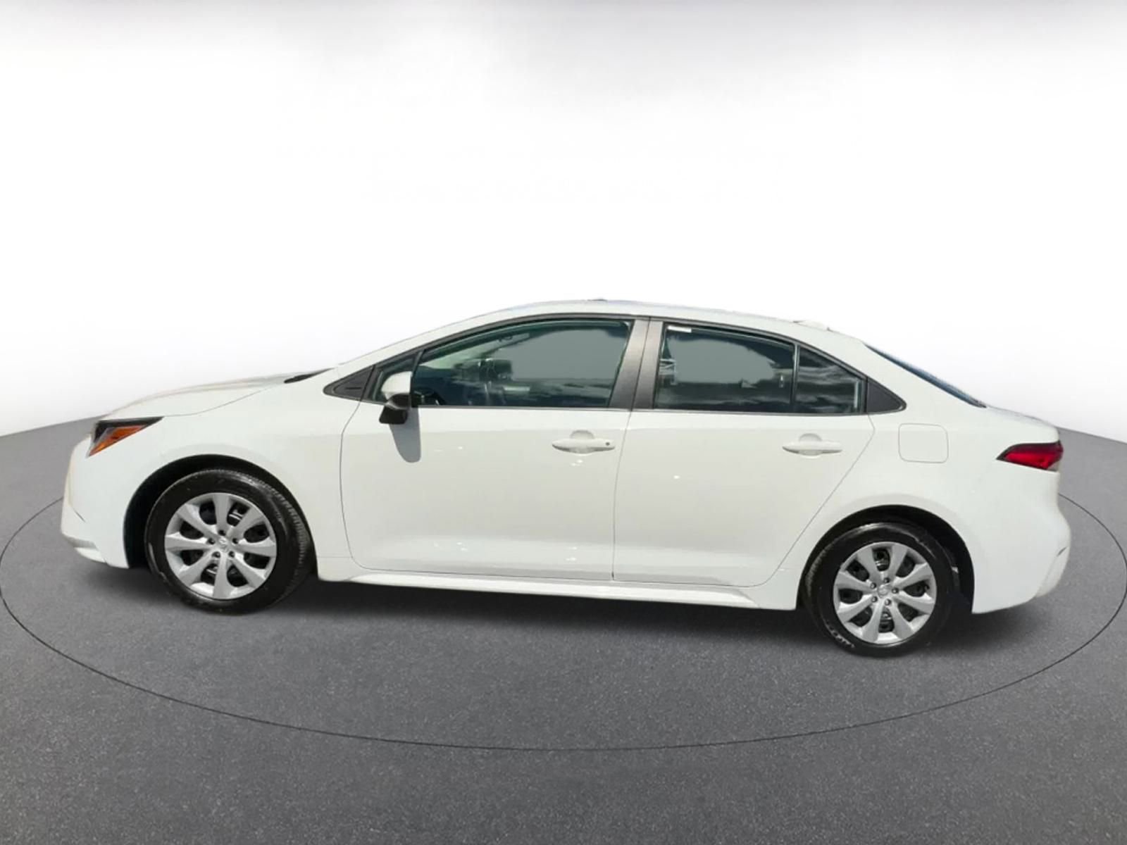 Thumbnail: 2024 Toyota Corolla - 8