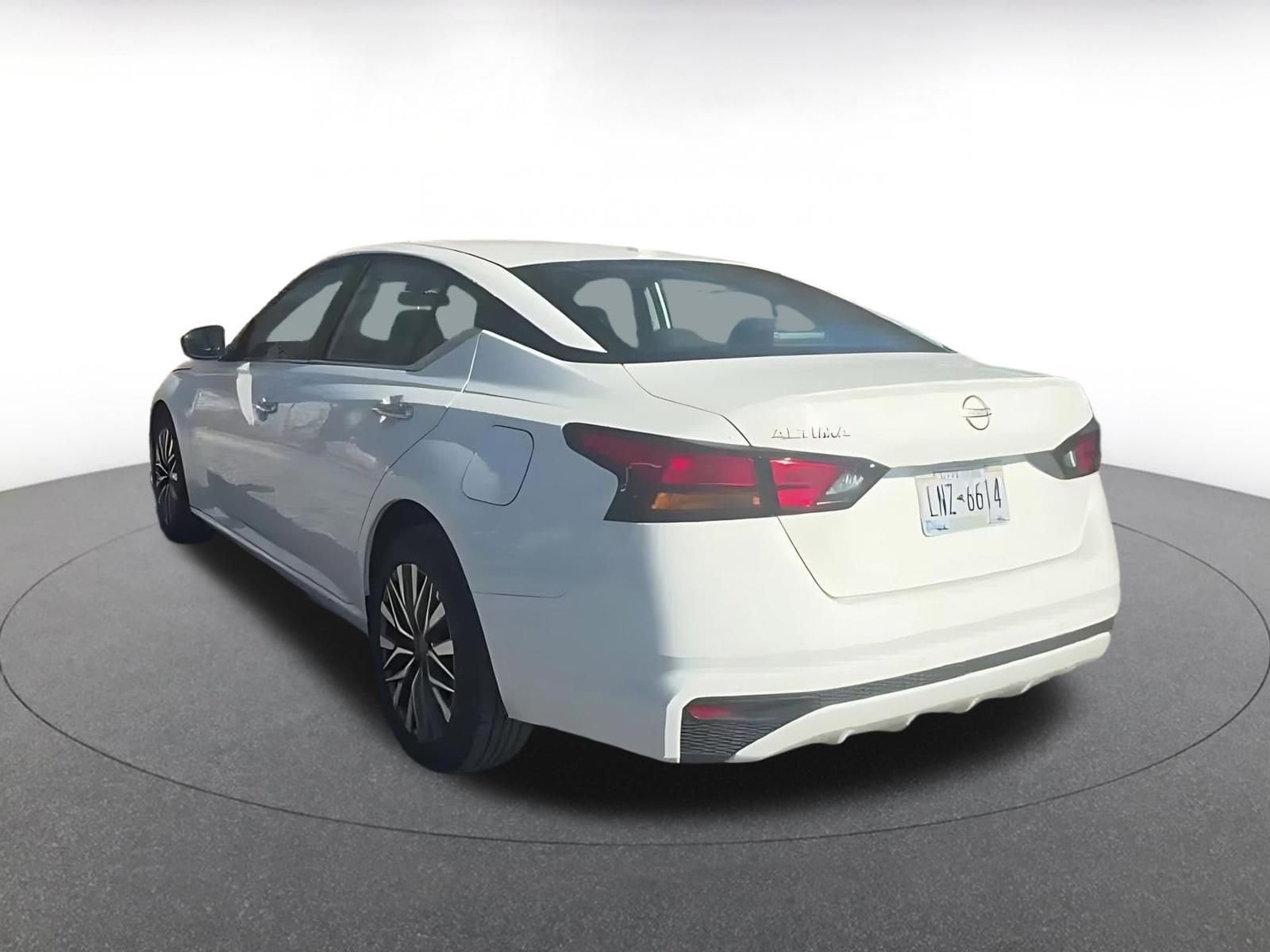 Thumbnail: 2025 Nissan Altima - 11