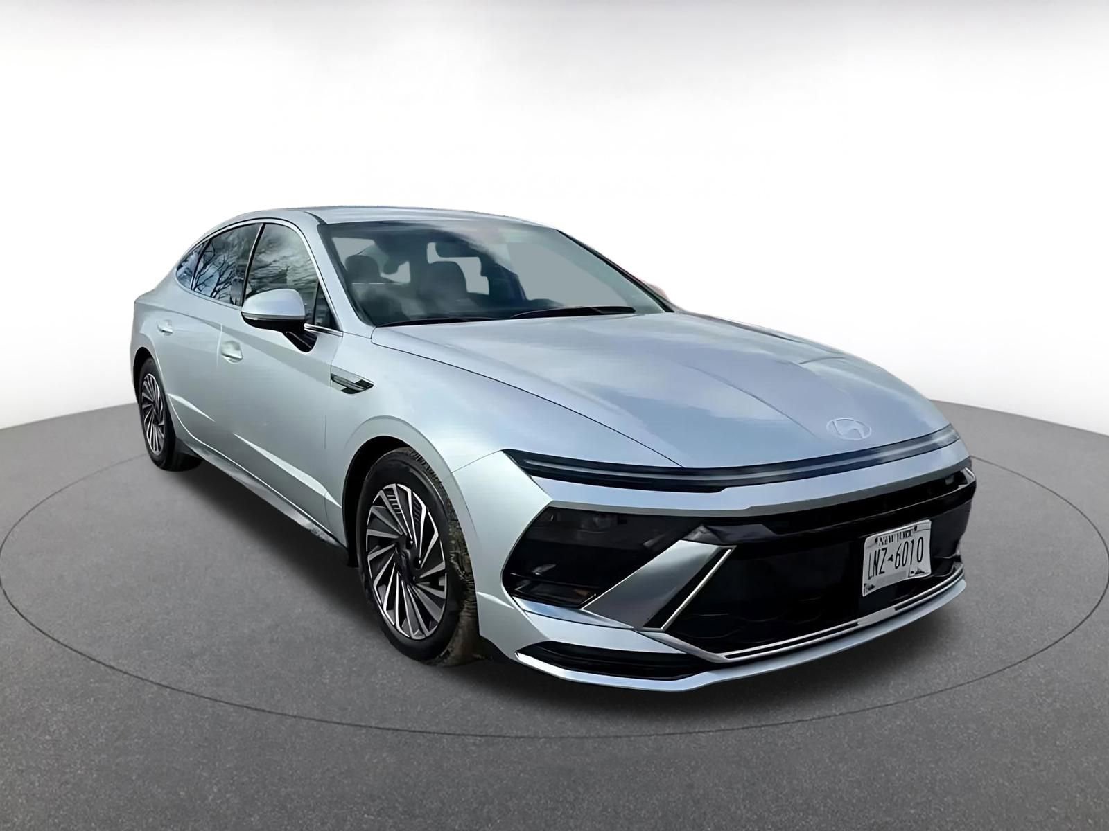 Thumbnail: 2025 Hyundai Sonata - 3