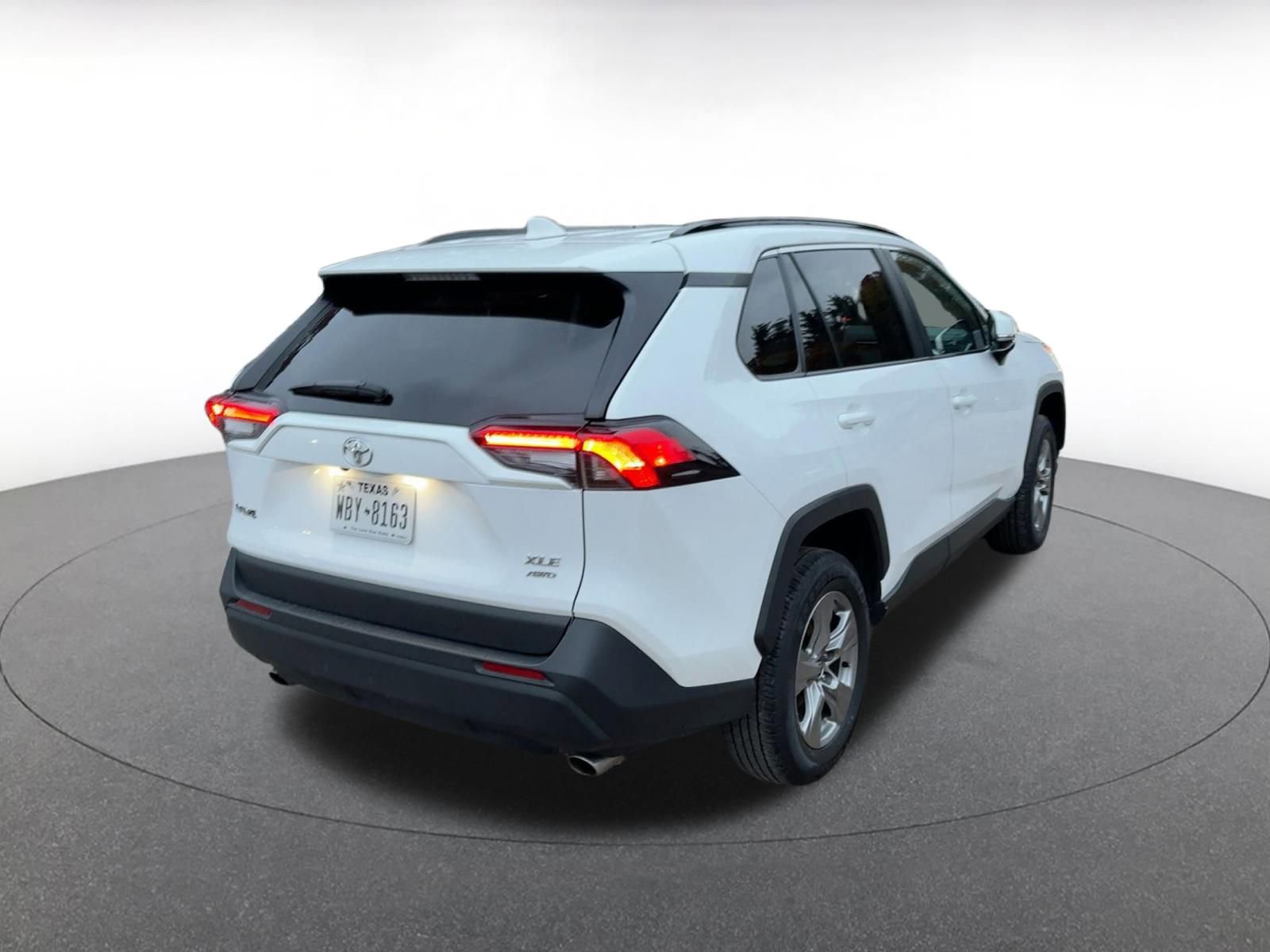 Thumbnail: 2025 Toyota RAV4 - 9