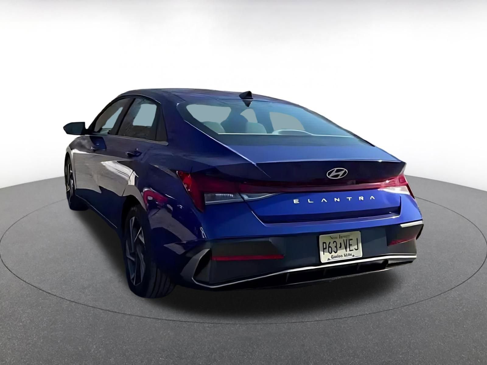 Thumbnail: 2025 Hyundai Elantra - 11