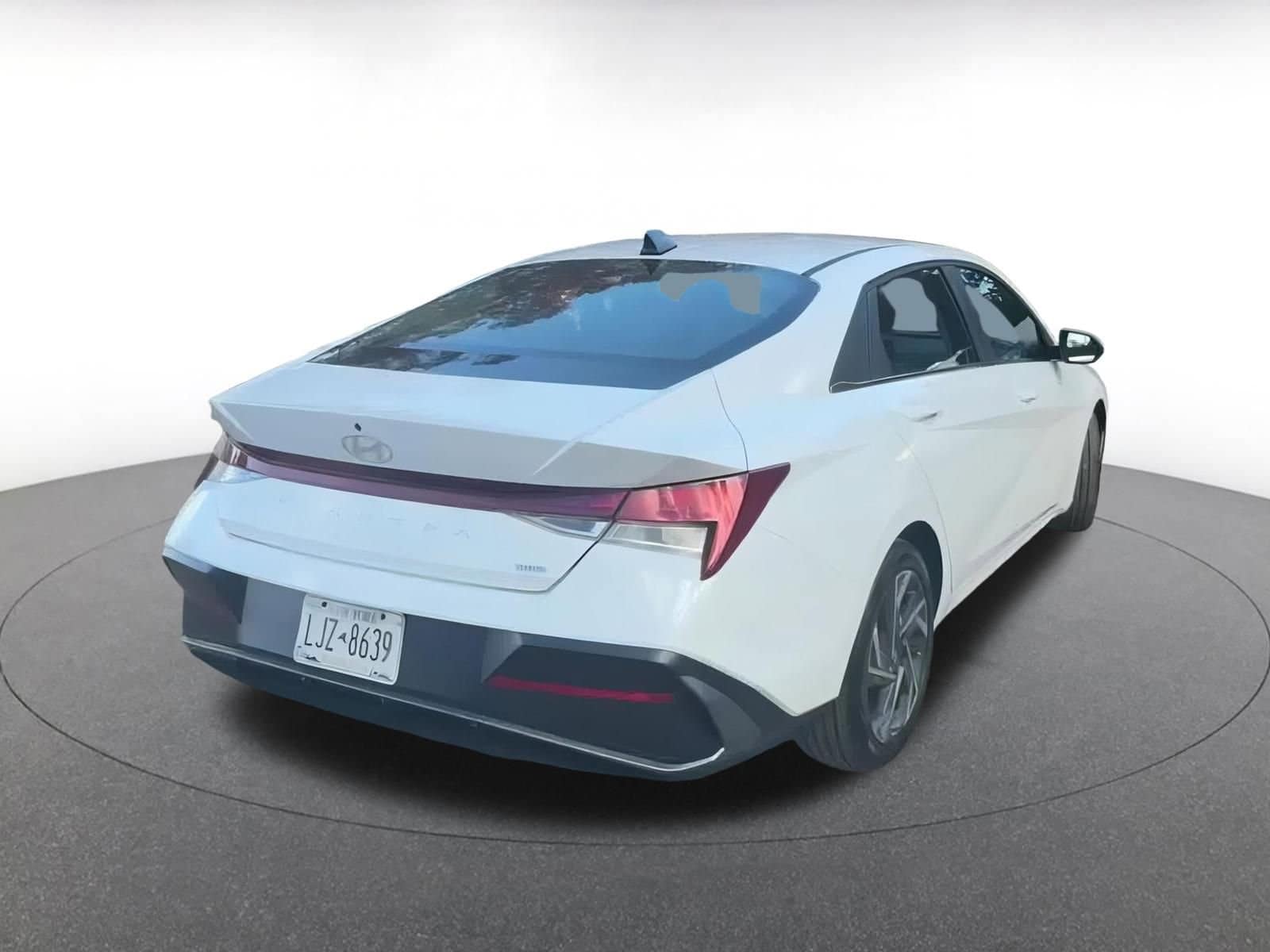 Thumbnail: 2025 Hyundai Elantra - 14