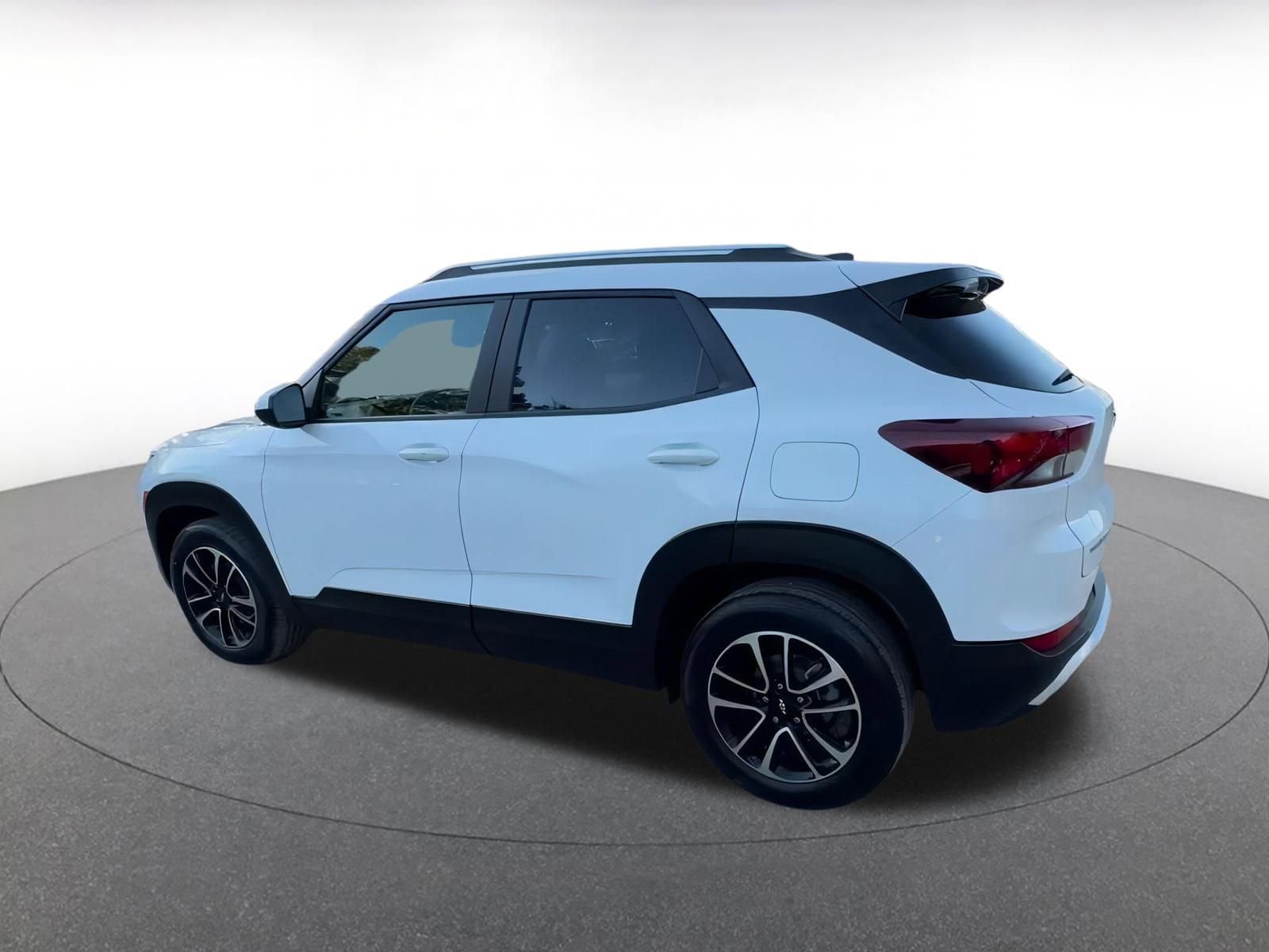 Thumbnail: 2025 Chevrolet TrailBlazer - 10