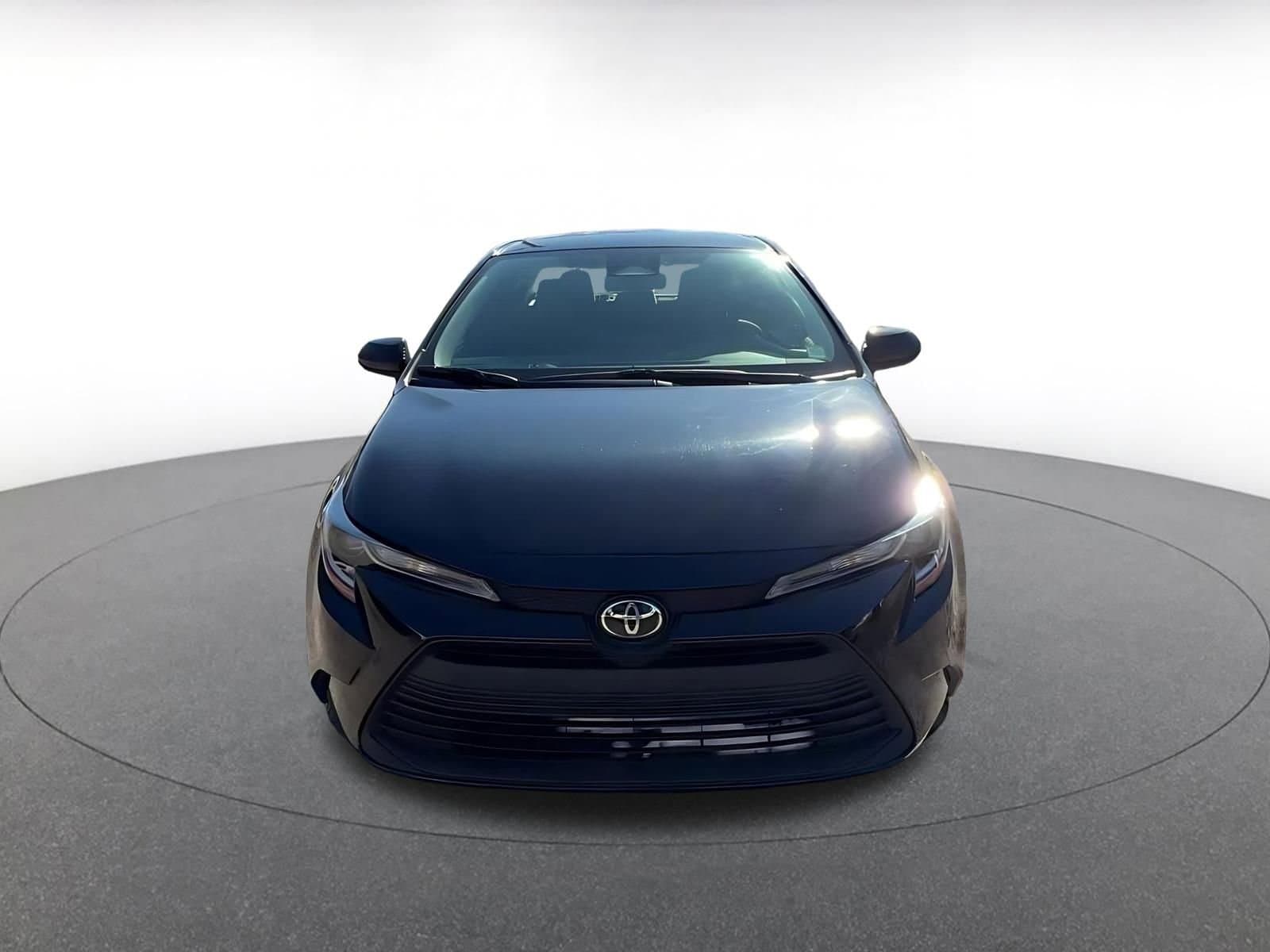 Thumbnail: 2025 Toyota Corolla - 4
