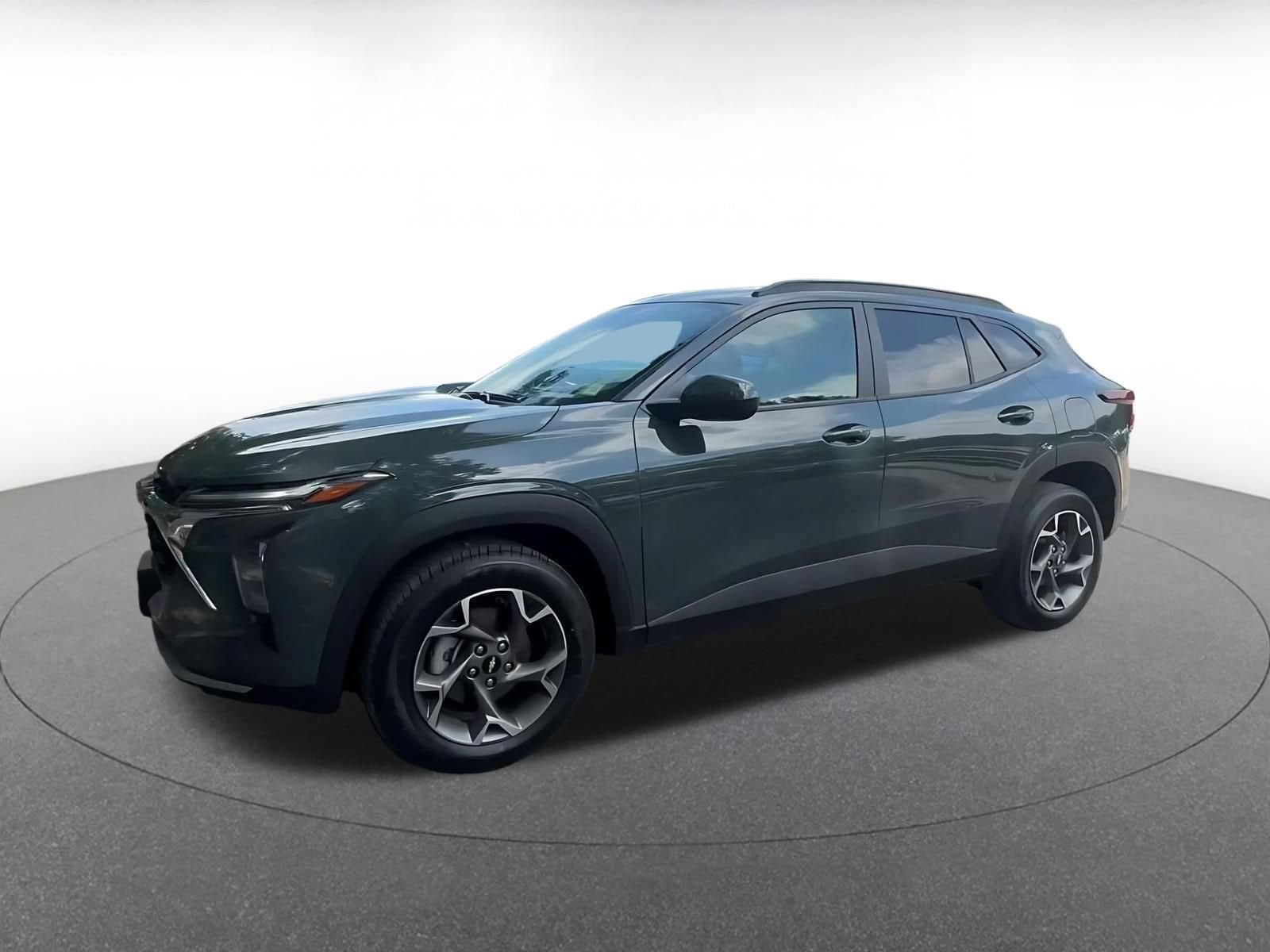 Thumbnail: 2025 Chevrolet Trax - 7