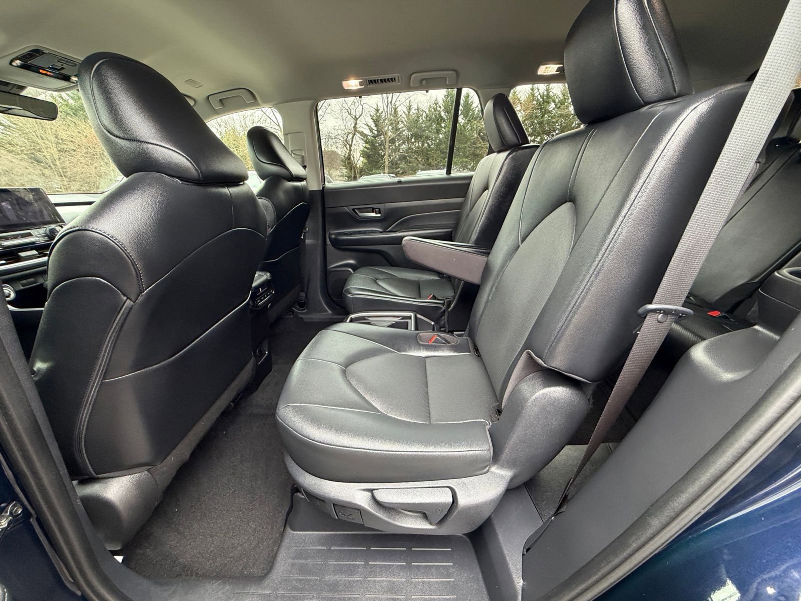 Thumbnail: 2025 Toyota Grand Highlander - 25