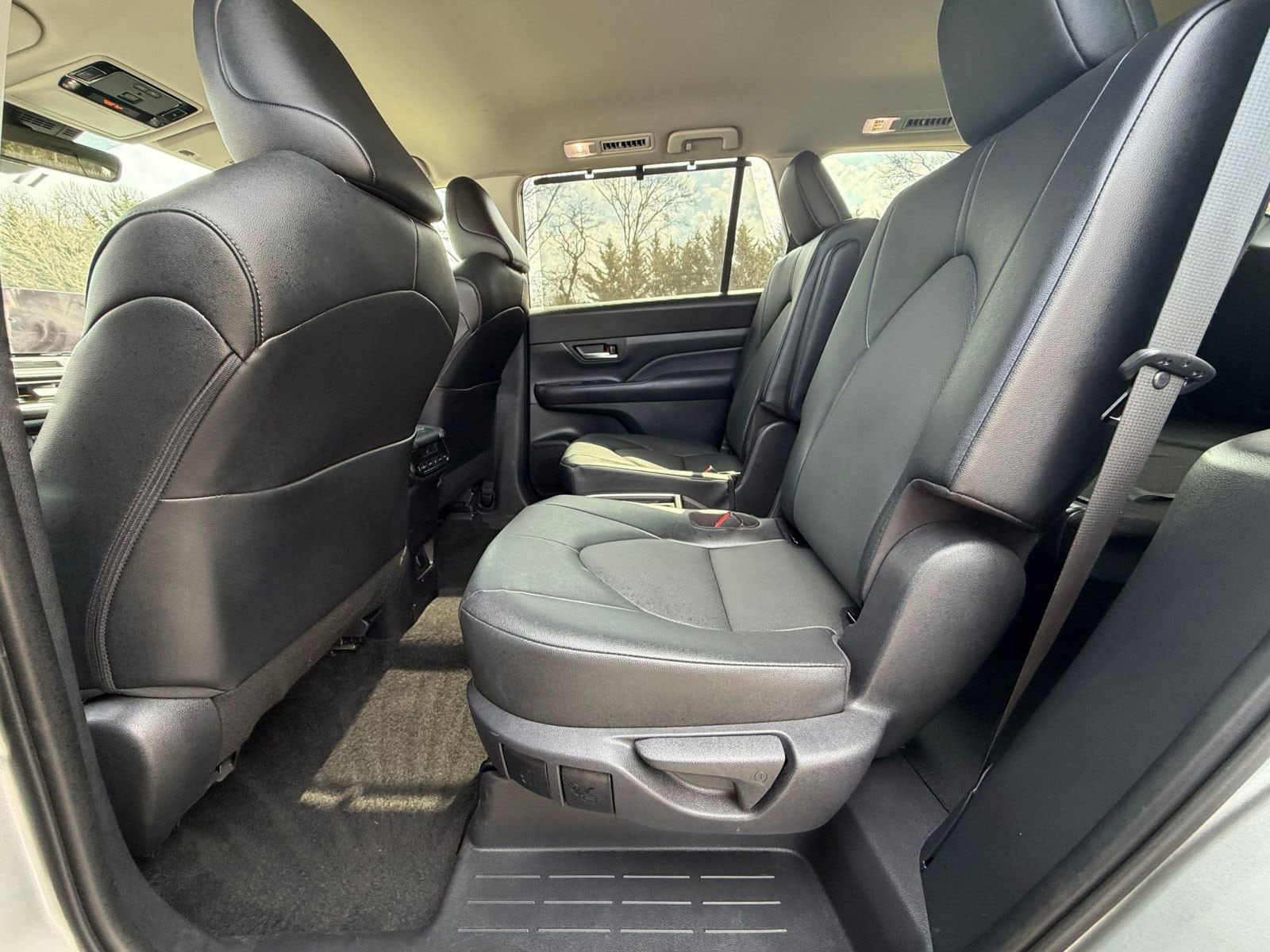 Thumbnail: 2025 Toyota Grand Highlander - 27