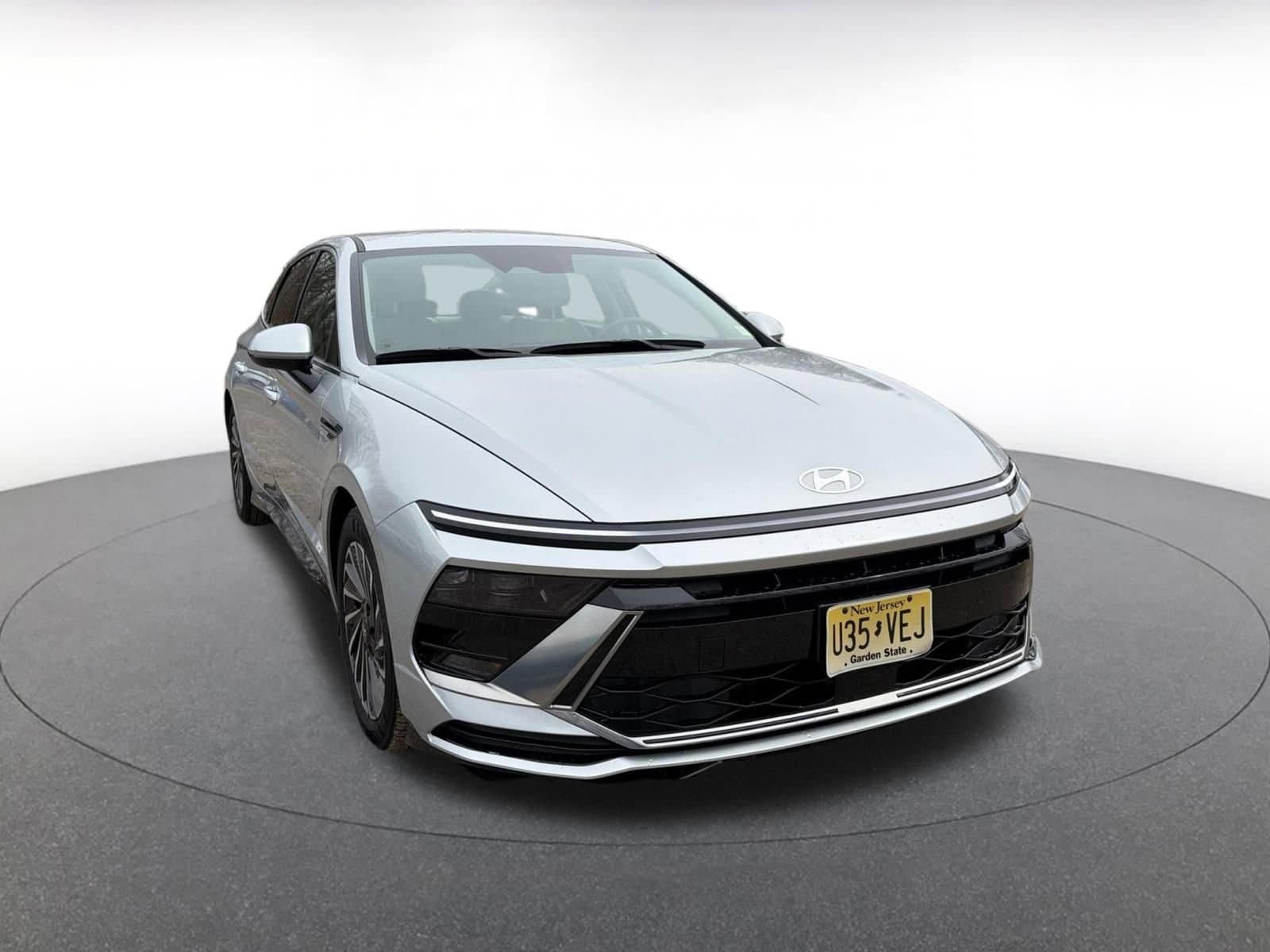 Thumbnail: 2025 Hyundai Sonata - 1