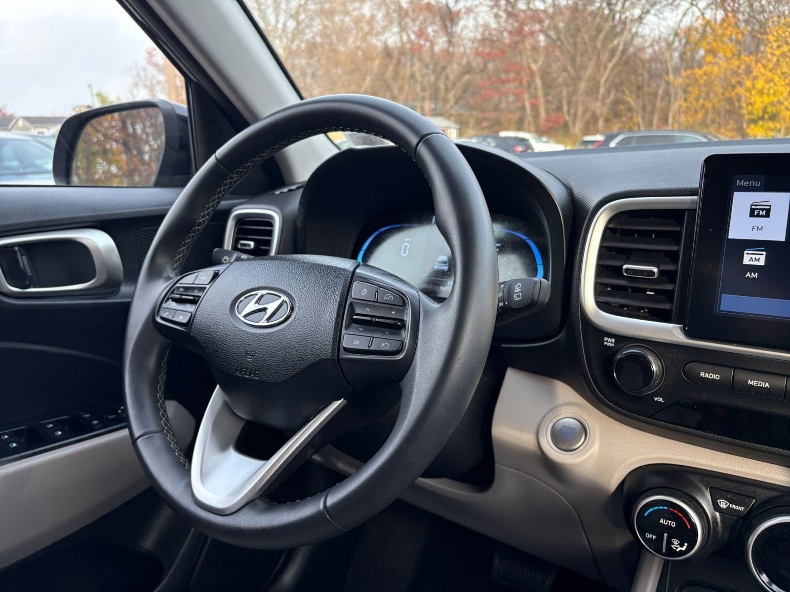 Thumbnail: 2025 Hyundai Venue - 32