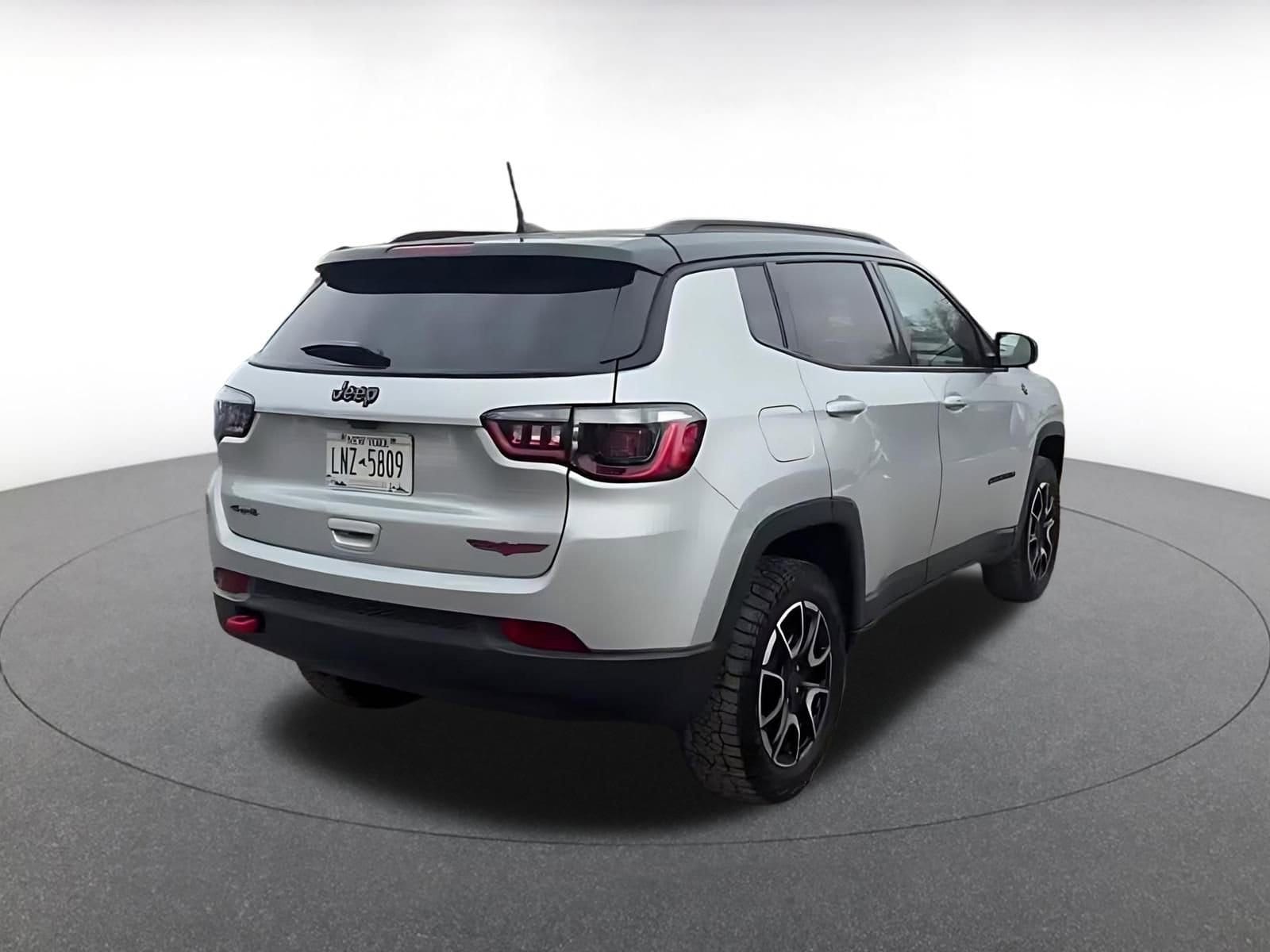 Thumbnail: 2025 Jeep Compass - 14