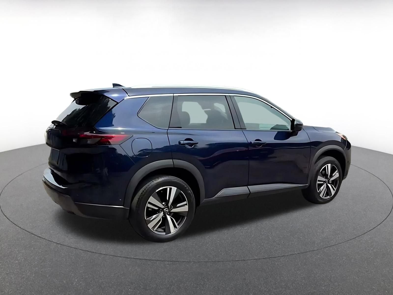 Thumbnail: 2026 Nissan Rogue - 14