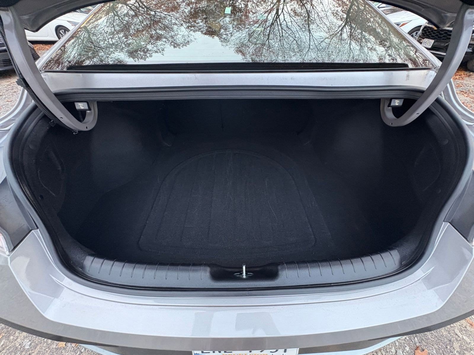 Thumbnail: 2025 Hyundai Elantra - 27