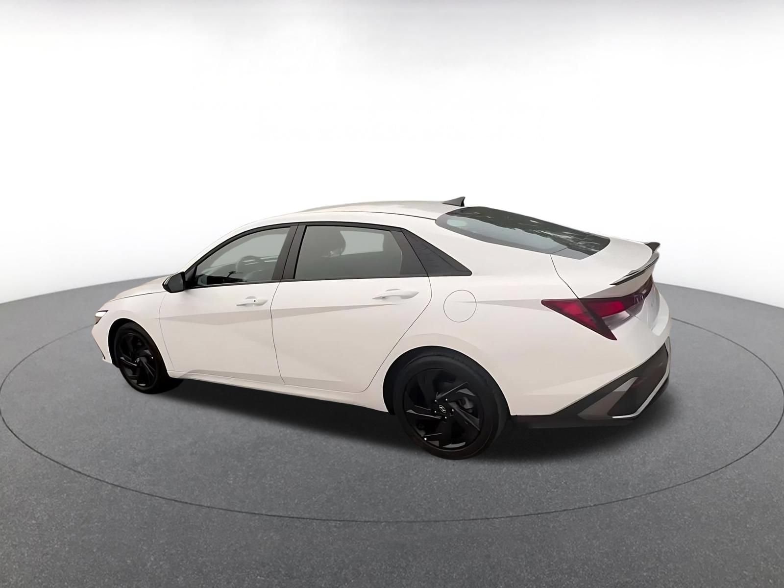 Thumbnail: 2026 Hyundai Elantra - 9