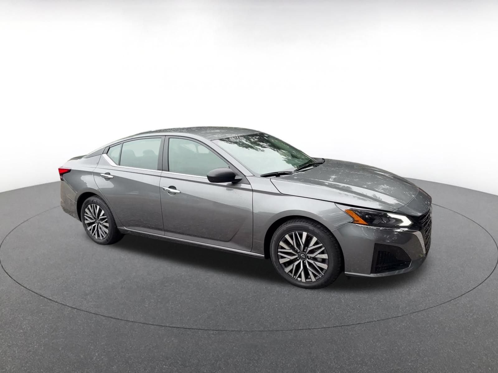 Thumbnail: 2025 Nissan Altima - 2