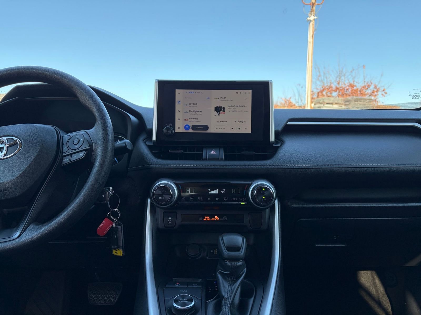 Thumbnail: 2025 Toyota RAV4 - 18