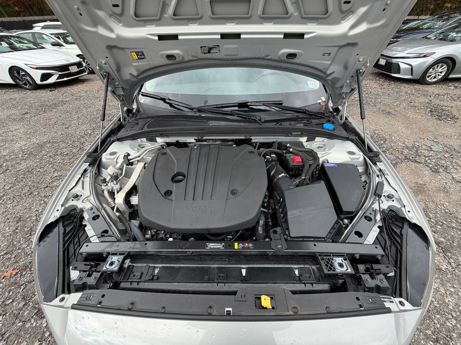 Thumbnail: 2025 Volvo S60 - 31