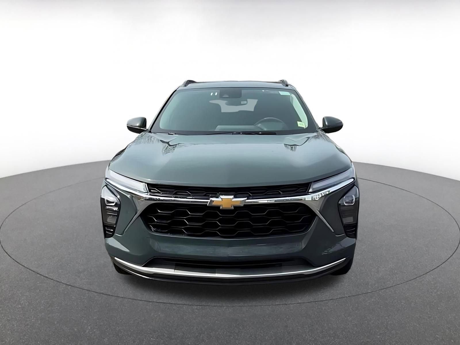 Thumbnail: 2025 Chevrolet Trax - 4