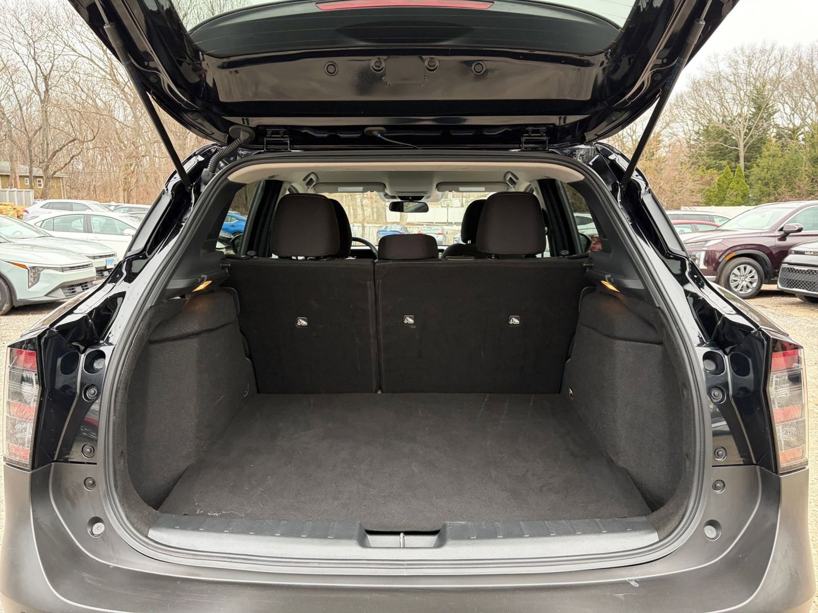 Thumbnail: 2025 Nissan Kicks - 29