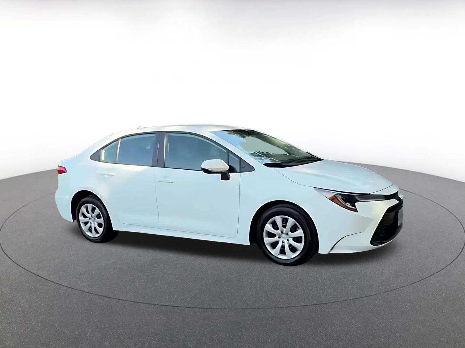 Thumbnail: 2025 Toyota Corolla - 2