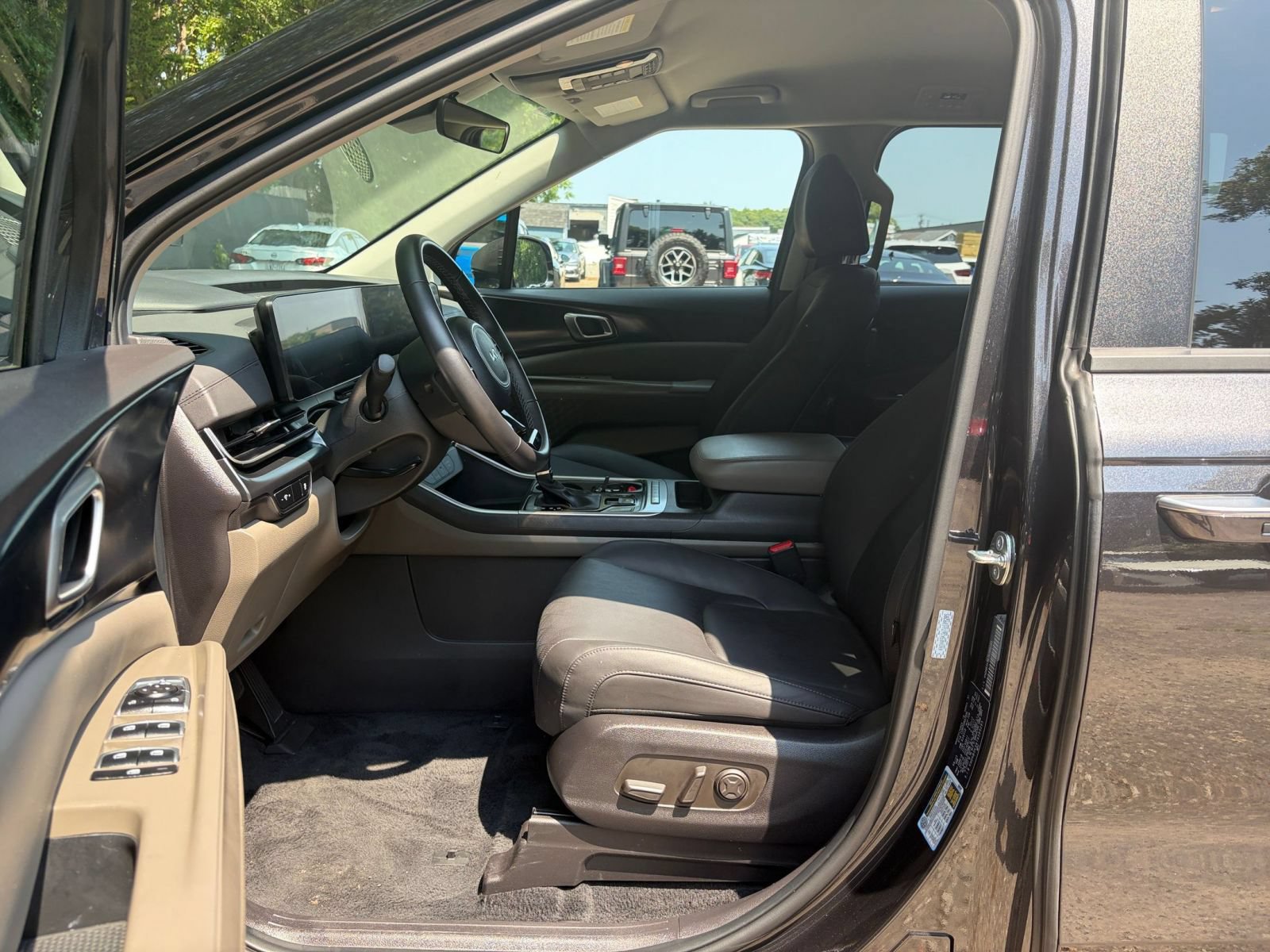 Thumbnail: 2026 Kia Carnival - 28