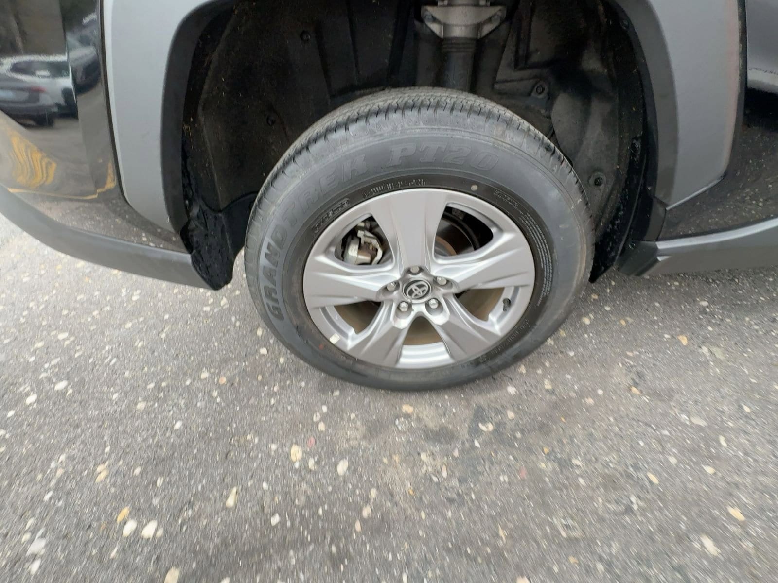 Thumbnail: 2025 Toyota RAV4 - 16