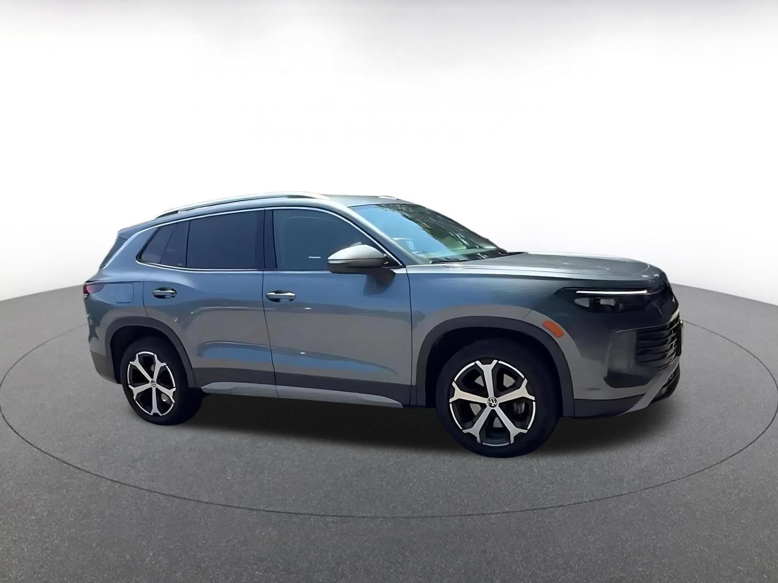 Thumbnail: 2026 Volkswagen Tiguan - 2