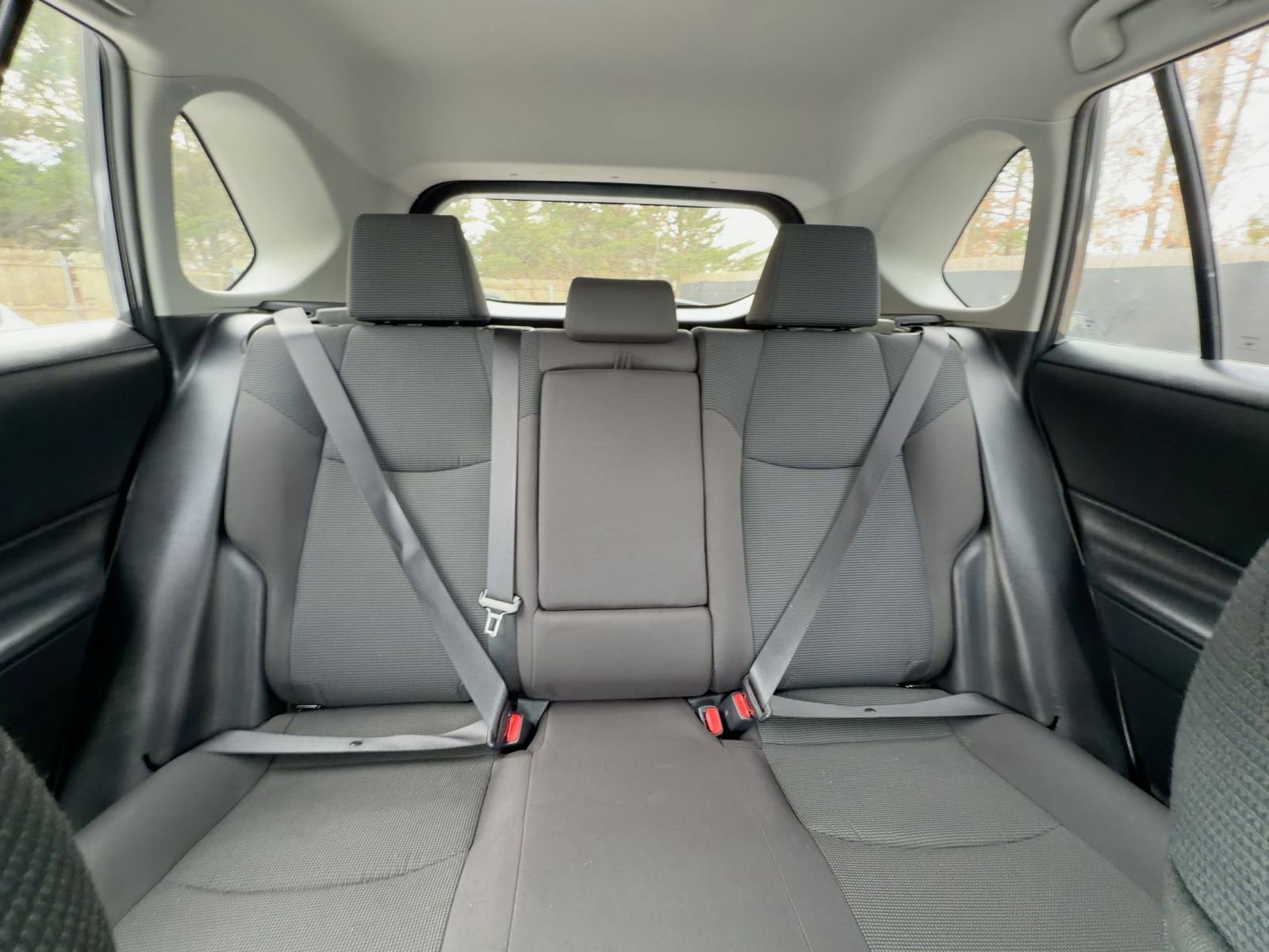 Thumbnail: 2025 Toyota RAV4 - 31