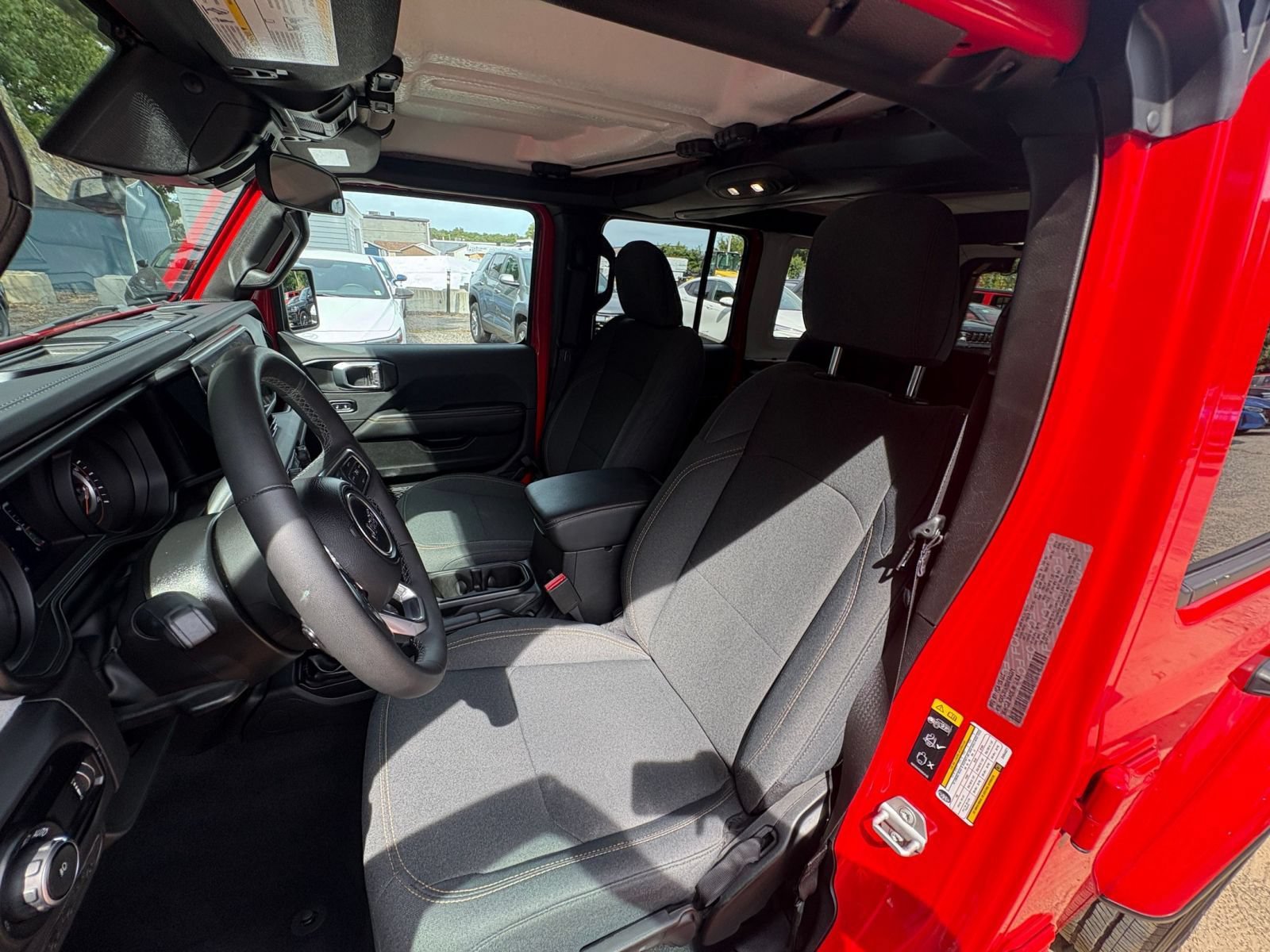 Thumbnail: 2025 Jeep Wrangler - 33