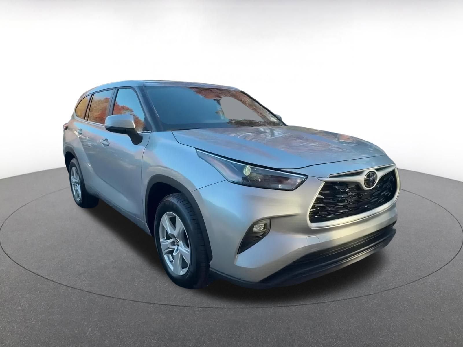 Thumbnail: 2025 Toyota Highlander - 3