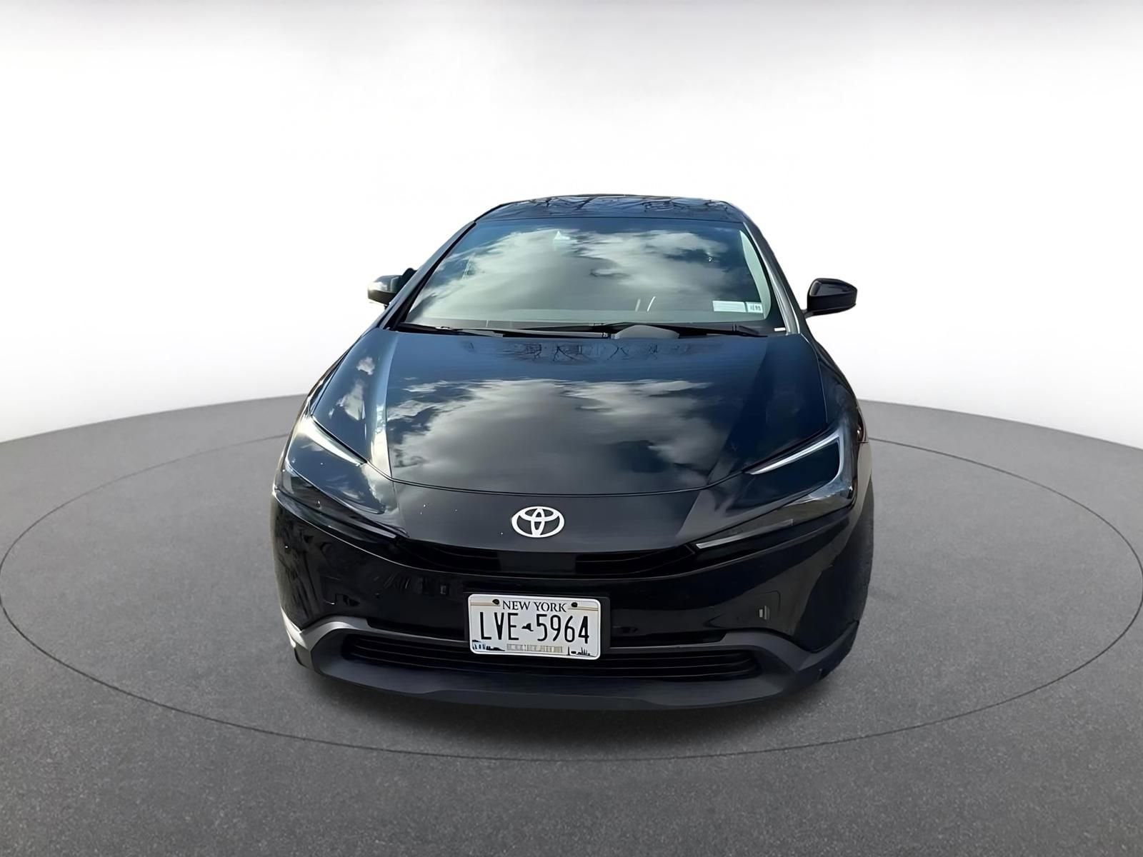 Thumbnail: 2025 Toyota Prius - 4